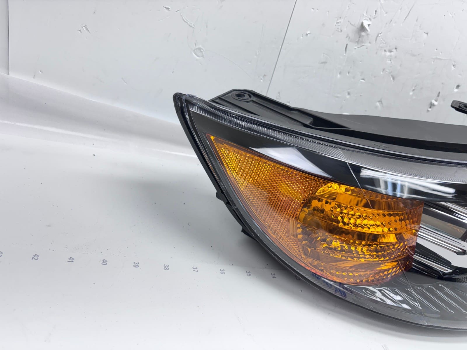 Kia Sorento 2011-13 Halogen Front Right CAPA Headlight 92102-14200 - Image 13