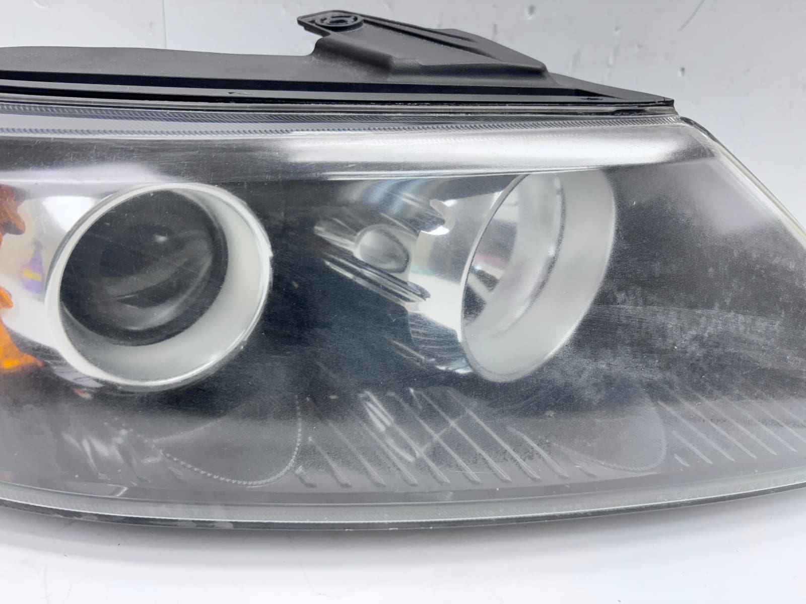 2011-13 Kia Sorento Halogen Front Right OEM Headlight 92102-14200 - Image 7