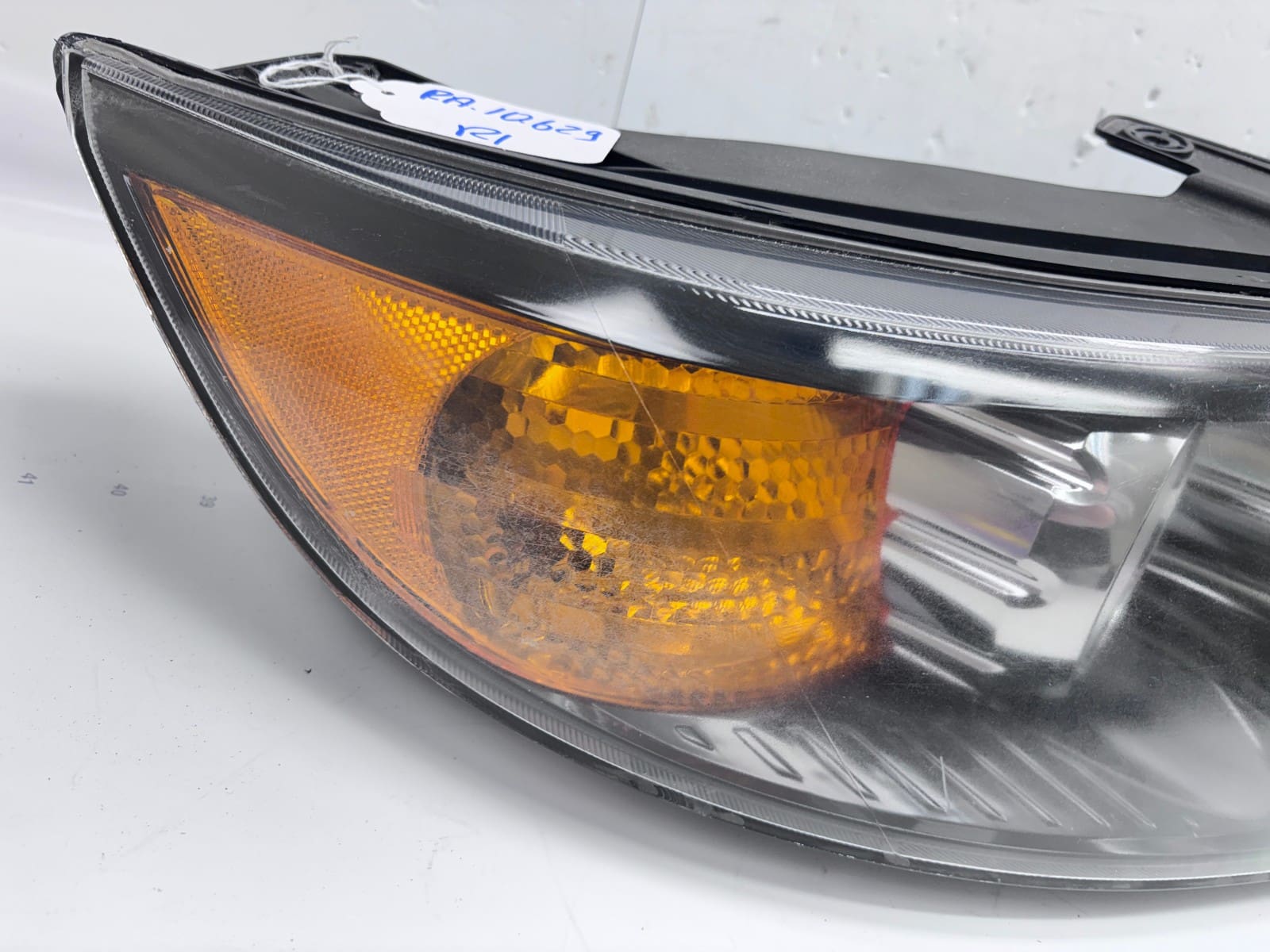 2011-13 Kia Sorento Halogen Front Right OEM Headlight 92102-14200 - Image 11