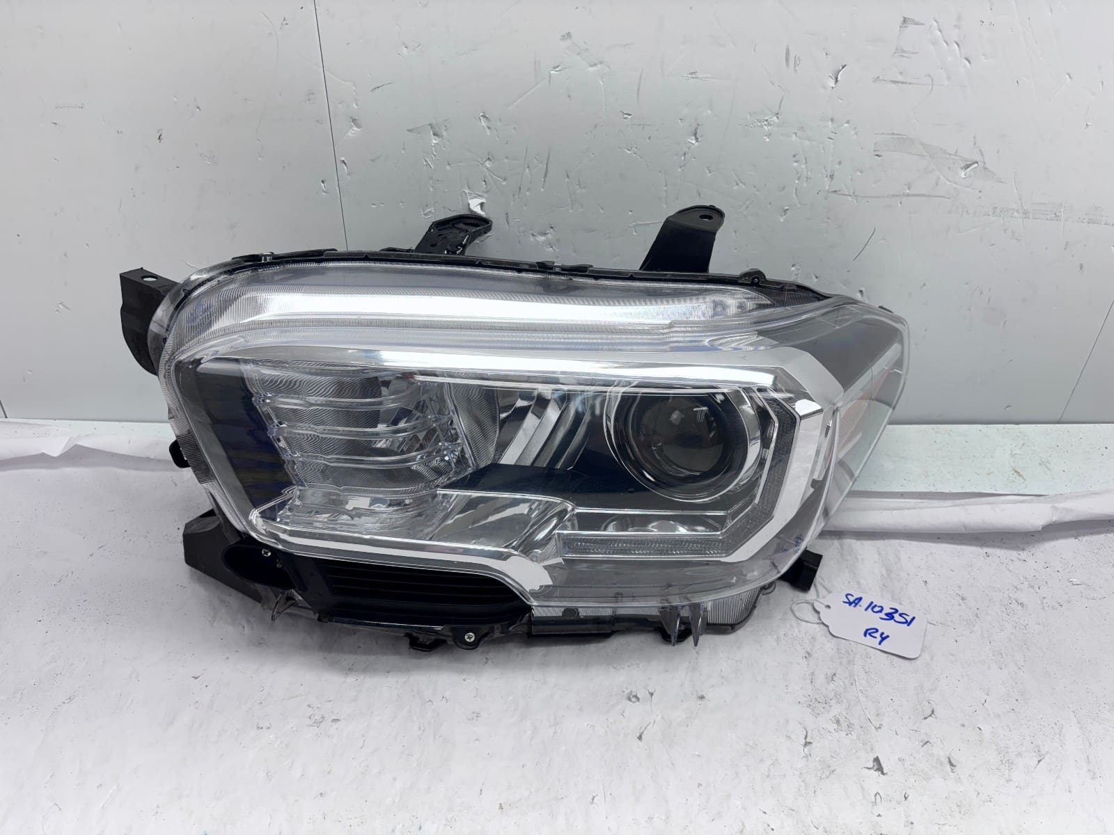 2016-2023 Toyota Tacoma Halogen LED Left OEM Headlight