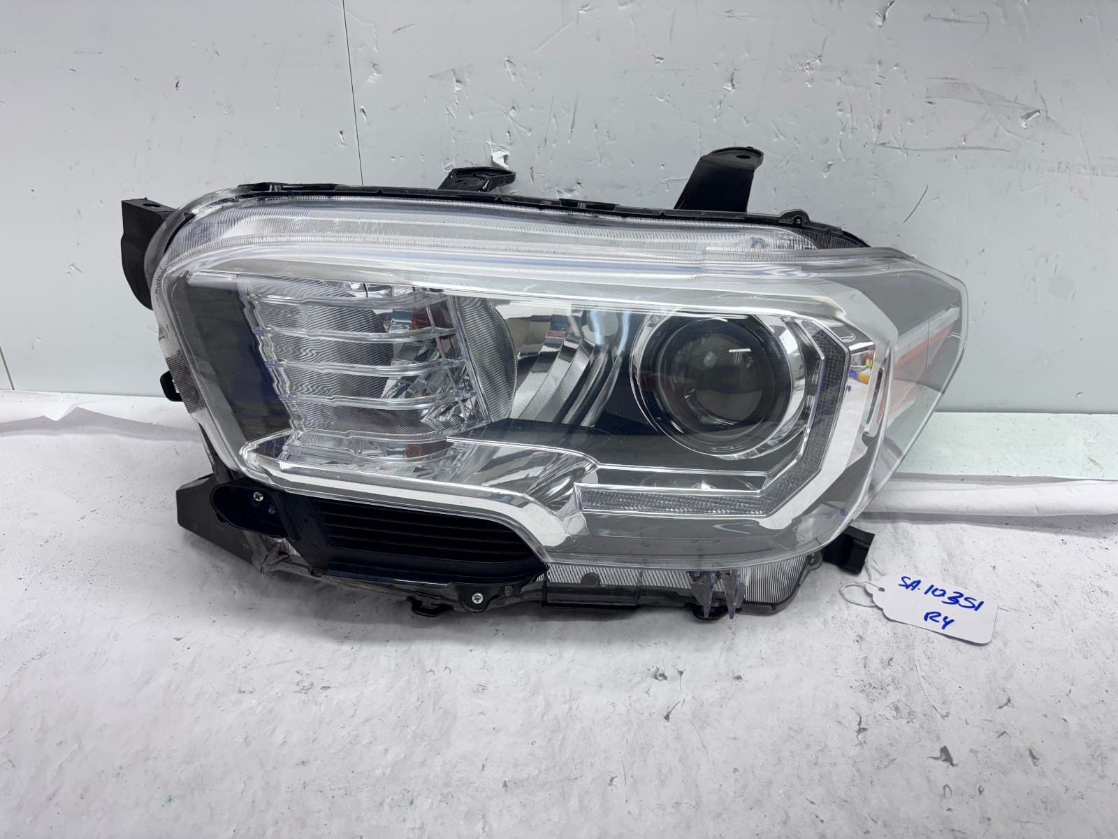 2016-2023 Toyota Tacoma Halogen LED Left OEM Headlight - Image 2