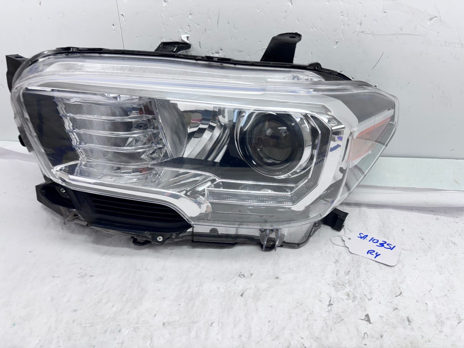 2016-2023 Toyota Tacoma Halogen LED Left OEM Headlight - Image 3