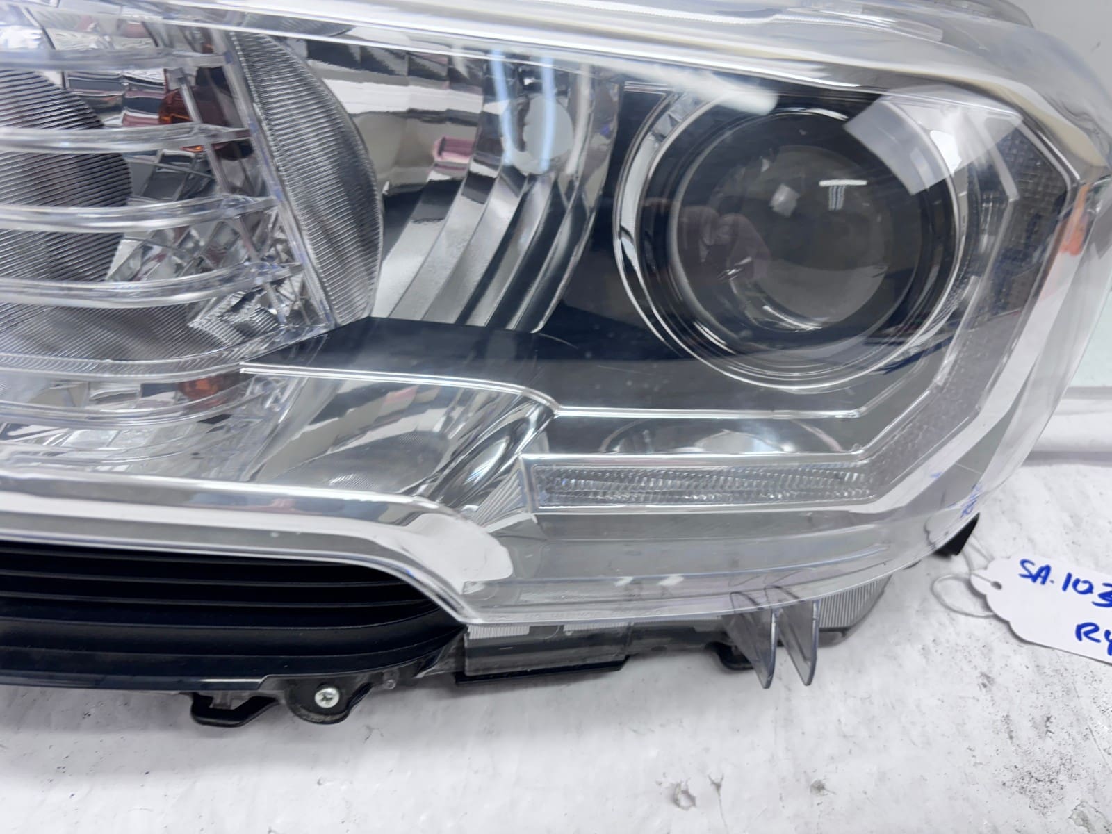 2016-2023 Toyota Tacoma Halogen LED Left OEM Headlight - Image 11