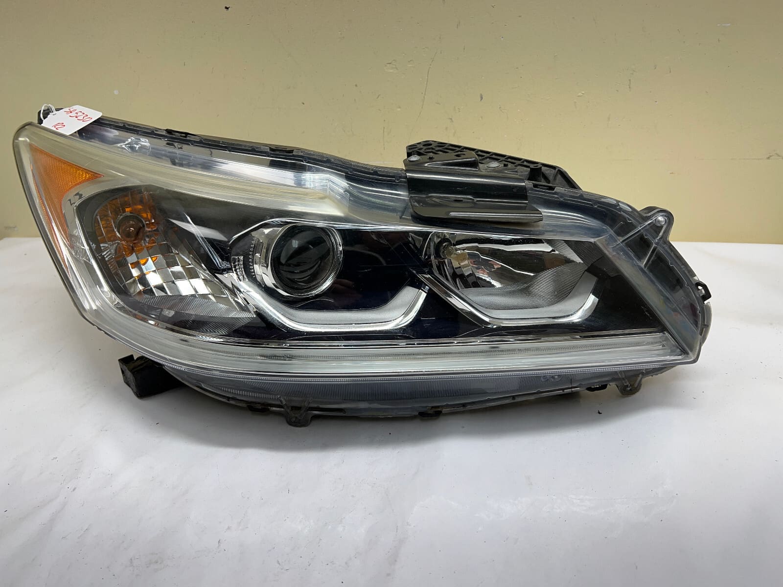 TESTED 2016-17 Honda Accord Halogen LED Front Right OEM Headlight