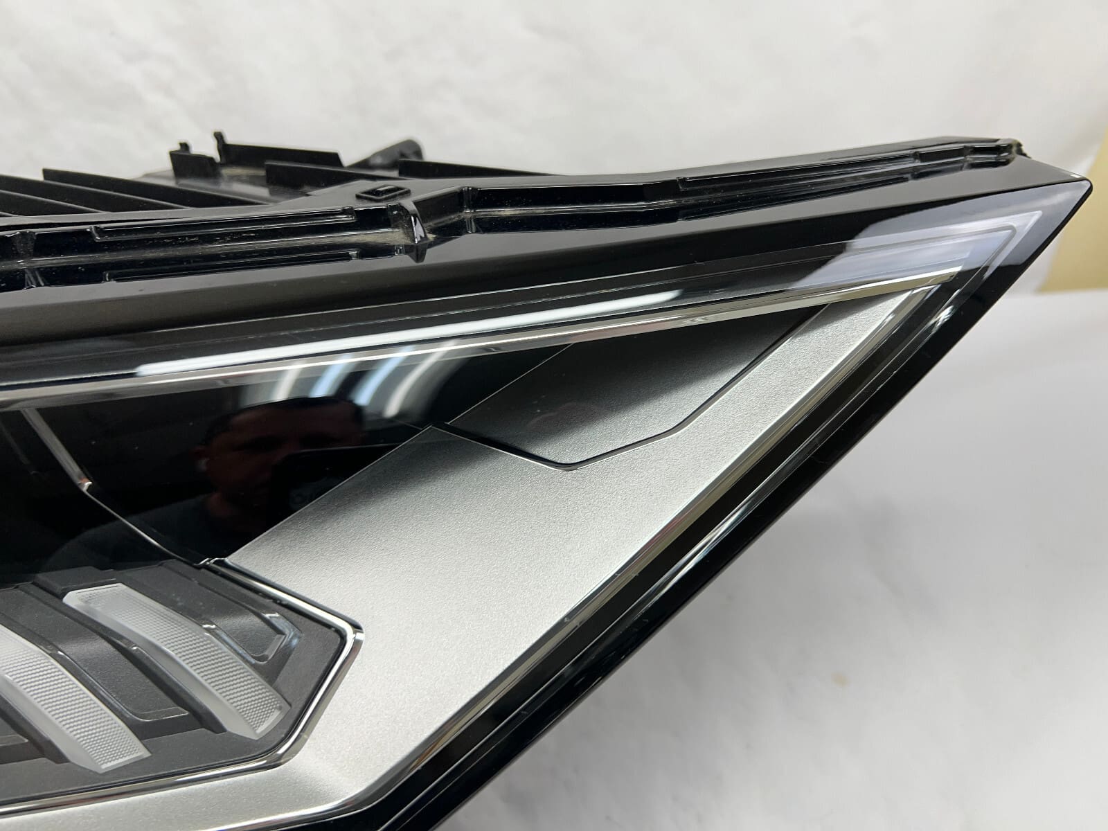 2019-2023 Audi Q8 SQ8 RSQ8 Matrix Right OEM Headlight 4m8941036b - Image 7