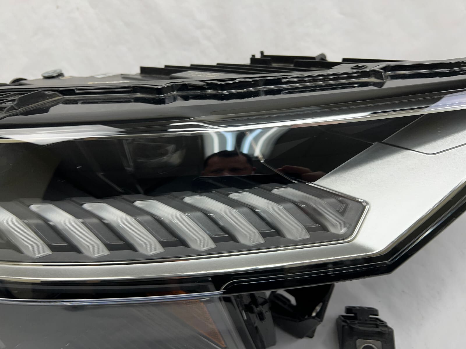 2019-2023 Audi Q8 SQ8 RSQ8 Matrix Right OEM Headlight 4m8941036b - Image 8