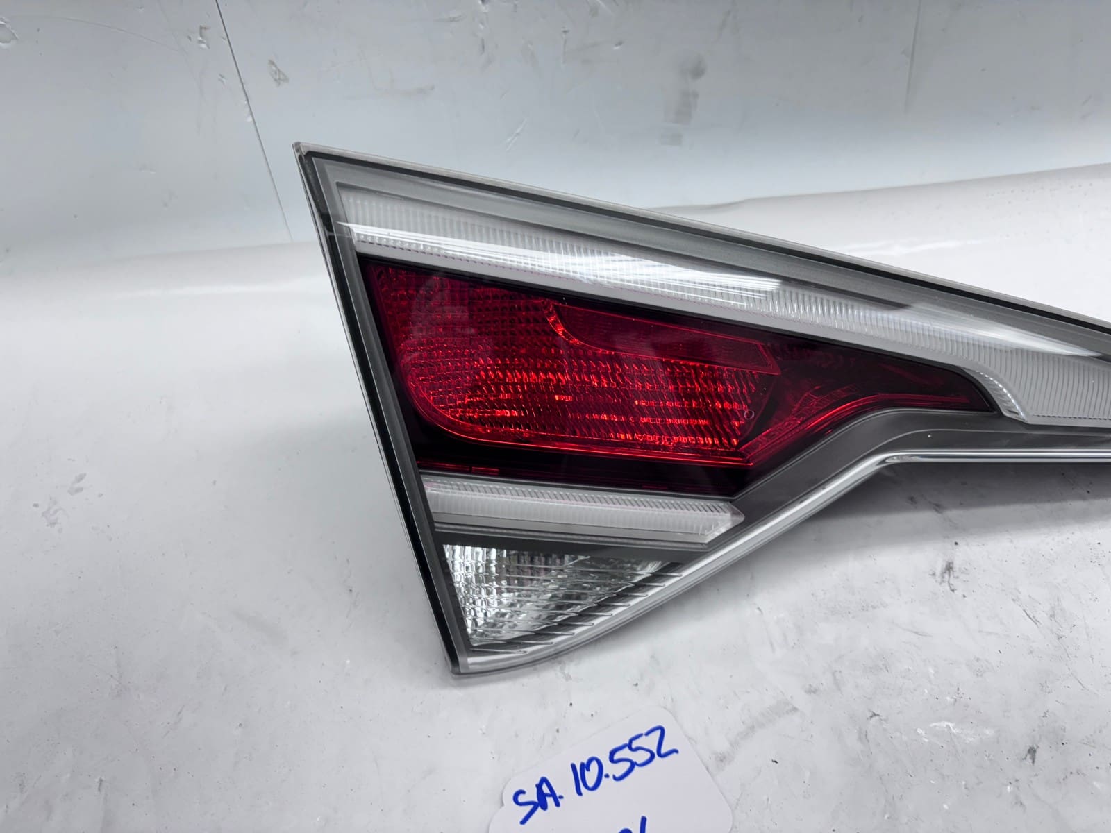 2015-17 Hyundai Sonata LED Rear Inner Left OEM Tail Light - Image 8