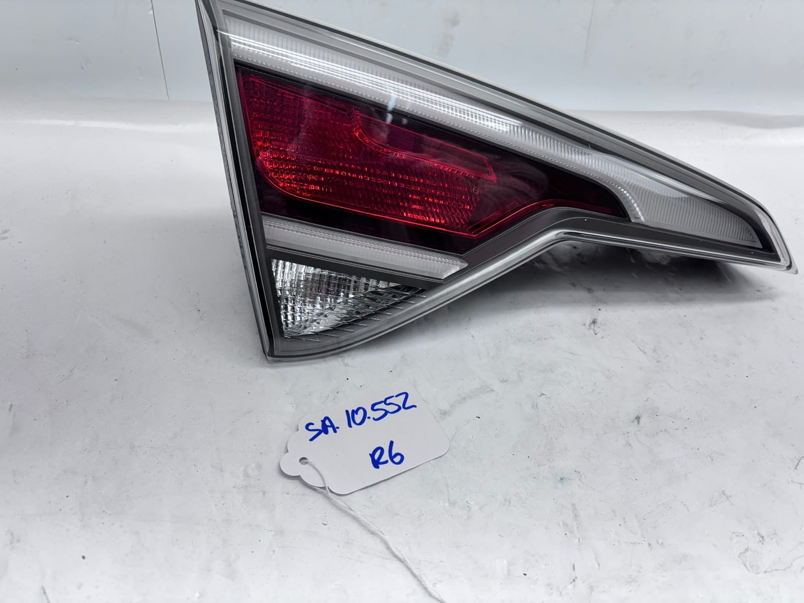 2015-17 Hyundai Sonata LED Rear Inner Left OEM Tail Light - Image 10