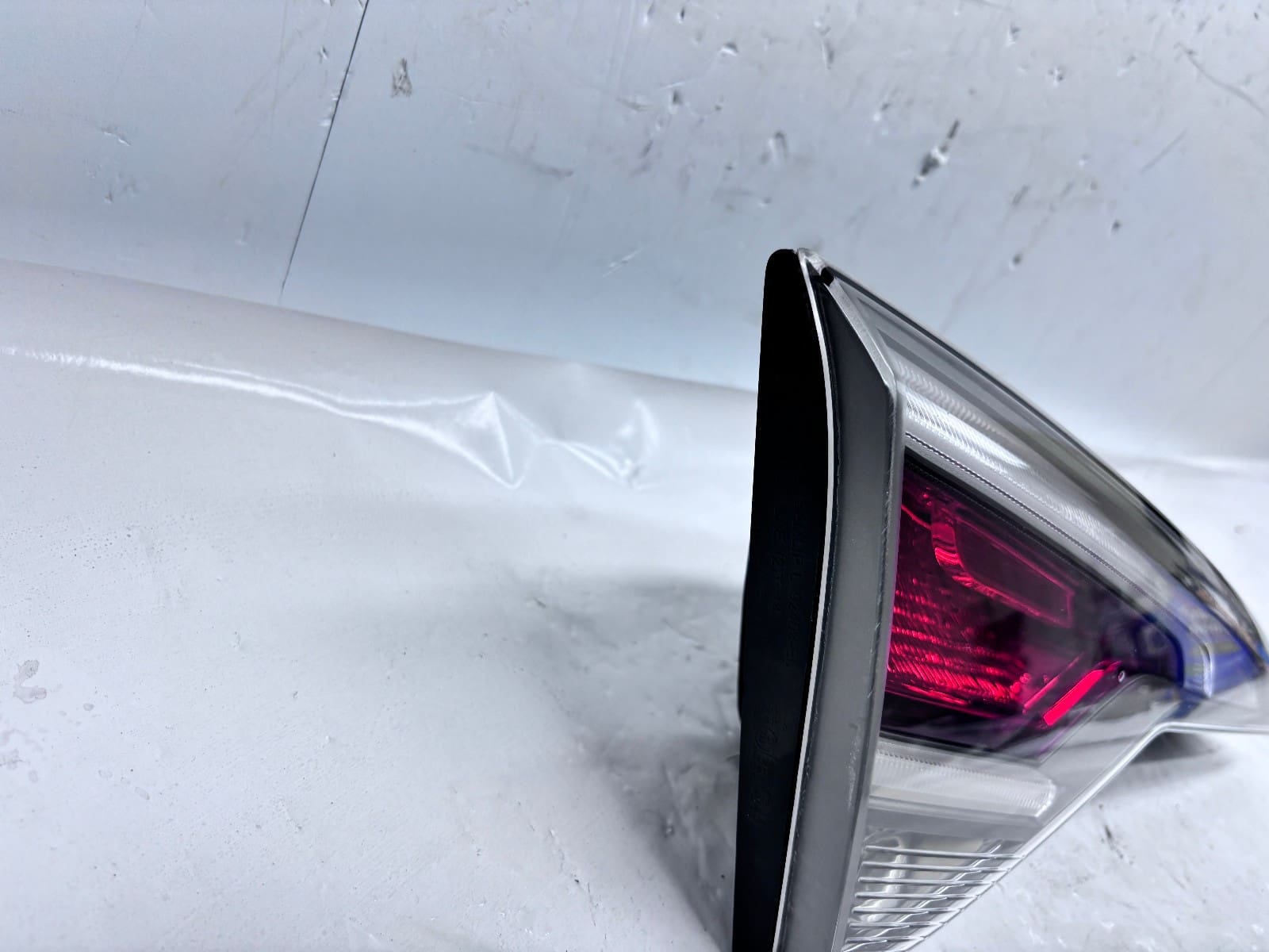 2015-17 Hyundai Sonata LED Rear Inner Left OEM Tail Light - Image 12