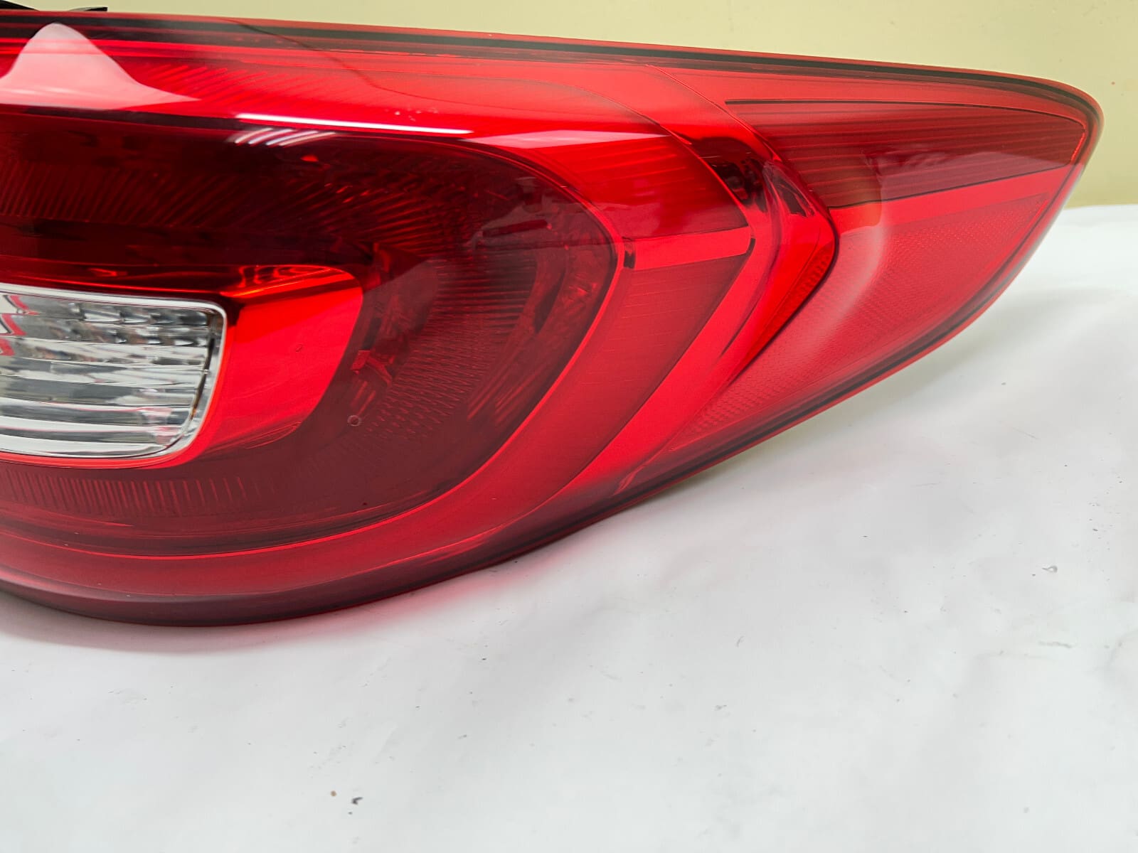 2015-2017 Hyundai Sonata Rear Right OEM Tail Light 92402-C2000 - Image 7