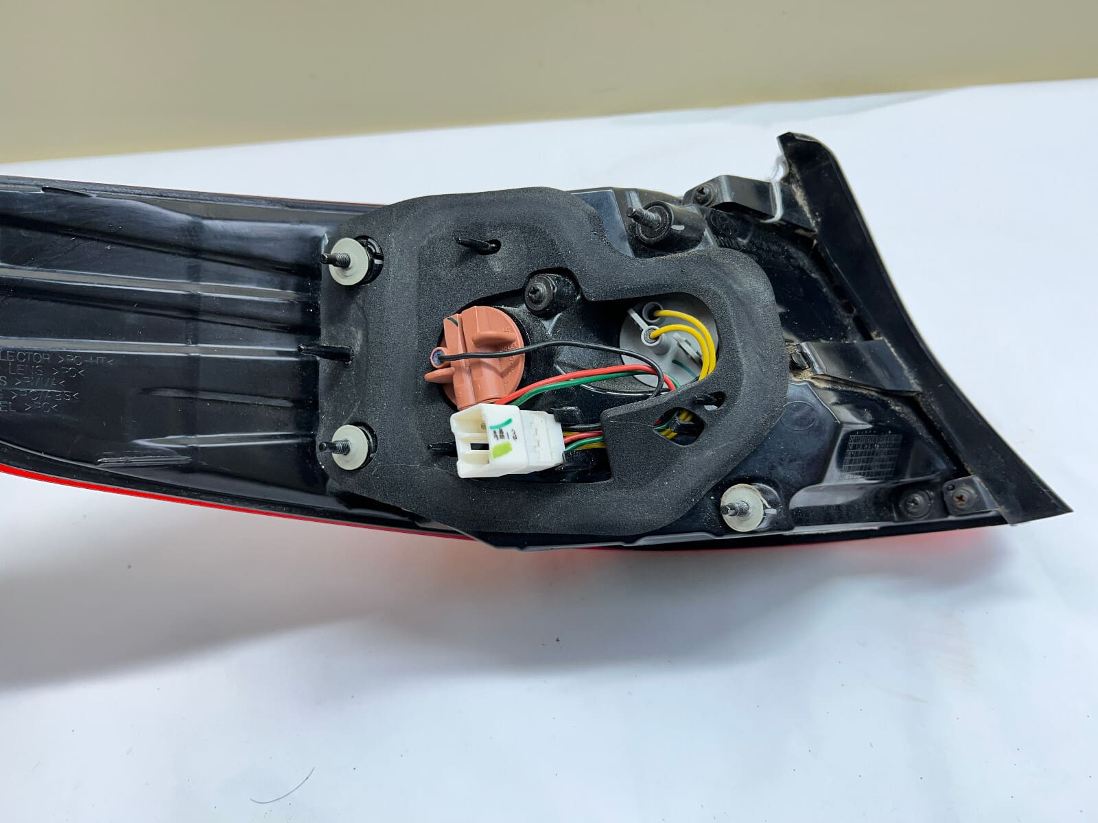 2015-2017 Hyundai Sonata Rear Right OEM Tail Light 92402-C2000 - Image 17