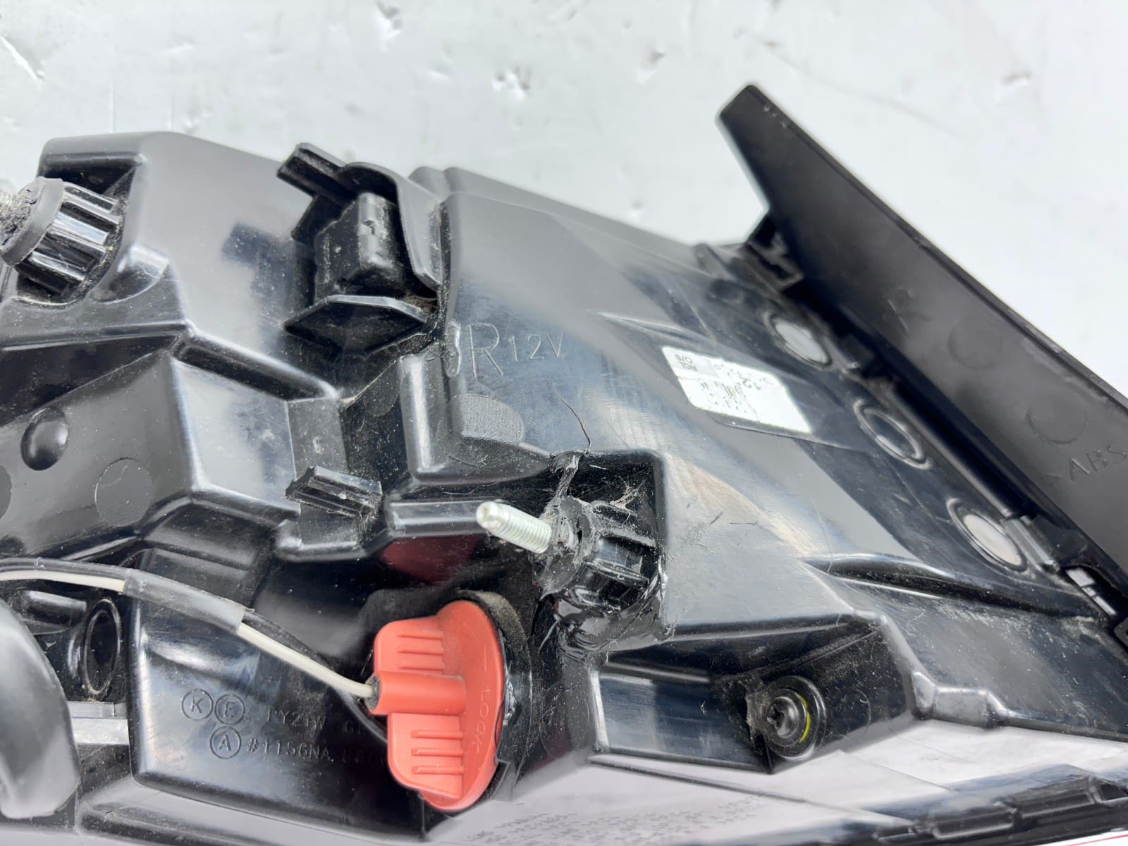 2019-2020 Hyundai Elantra Rear Right OEM Halogen Tail Light - Image 15