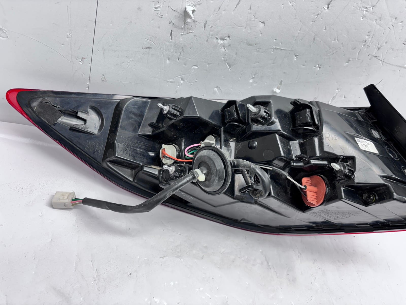 2019-2020 Hyundai Elantra Rear Right OEM Halogen Tail Light - Image 18