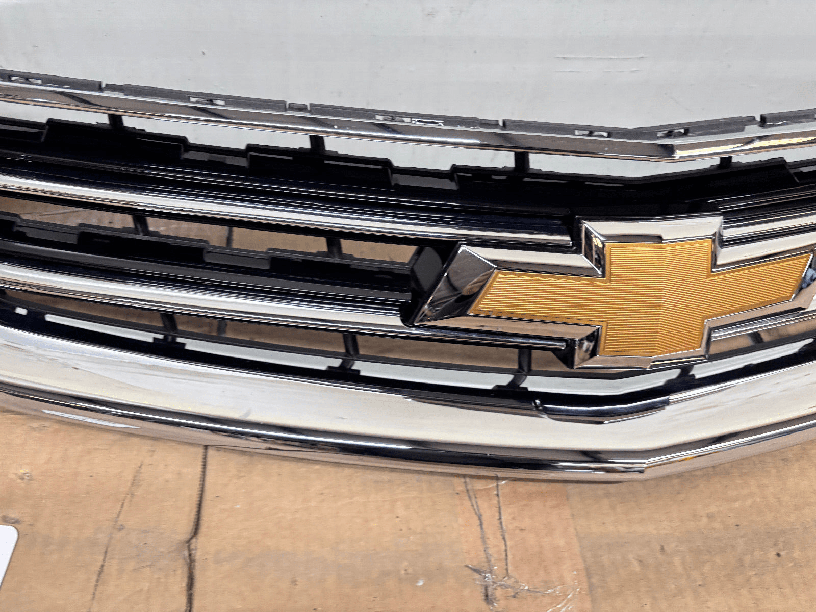 2014-2020 Chevy Impala Chrome Front OEM Grille 84720377 - Image 9