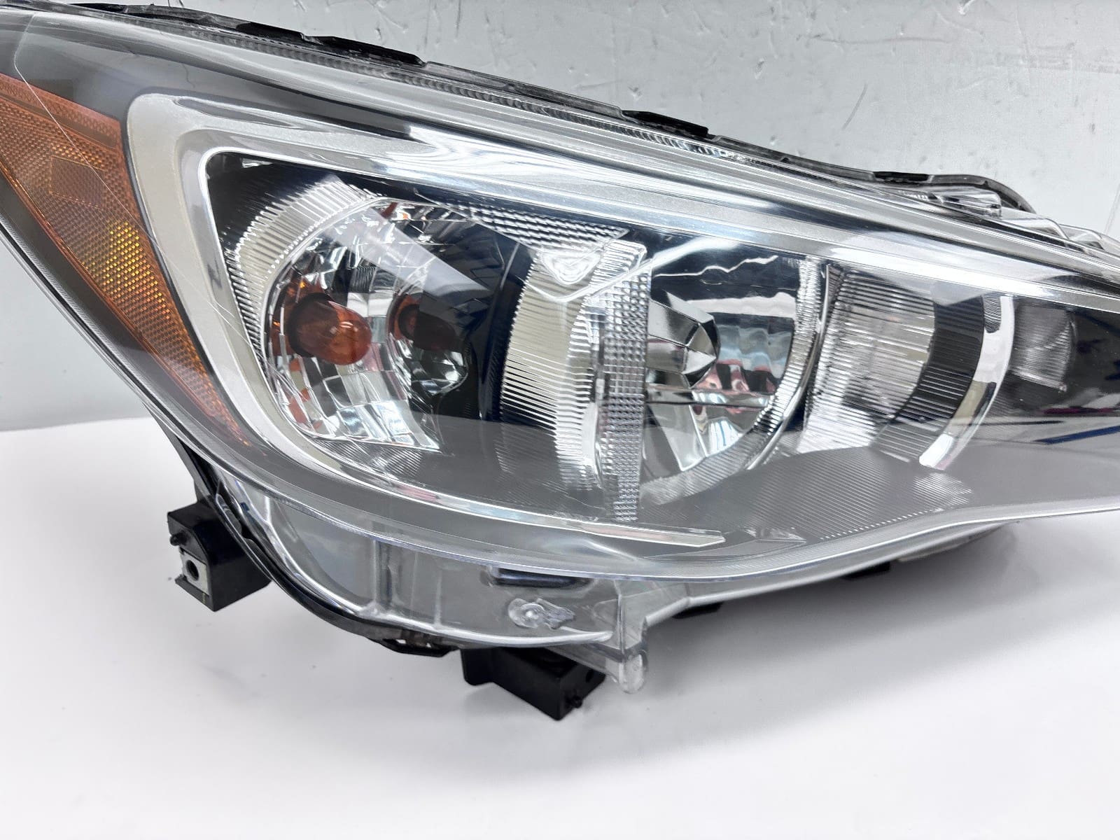 2017-2023 Subaru Impreza; Crosstrek Halogen Right OEM Headlight - Image 8