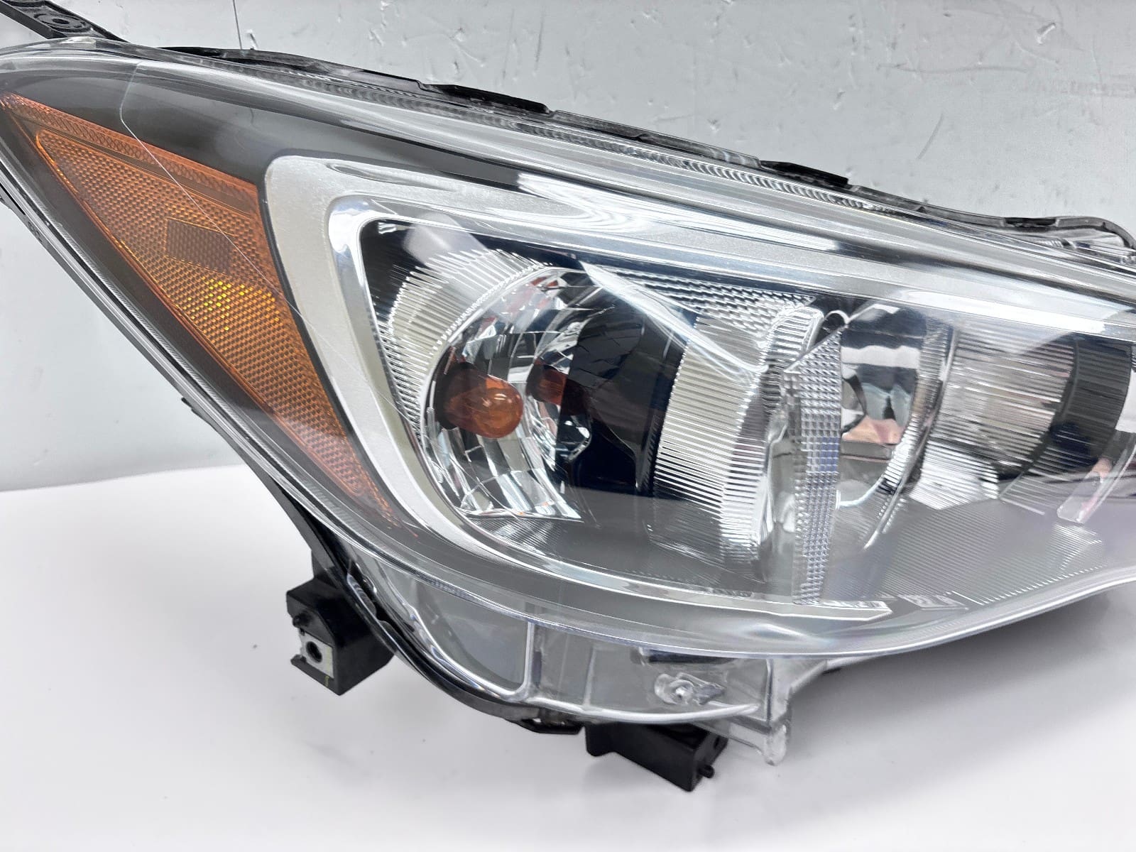2017-2023 Subaru Impreza; Crosstrek Halogen Right OEM Headlight - Image 9