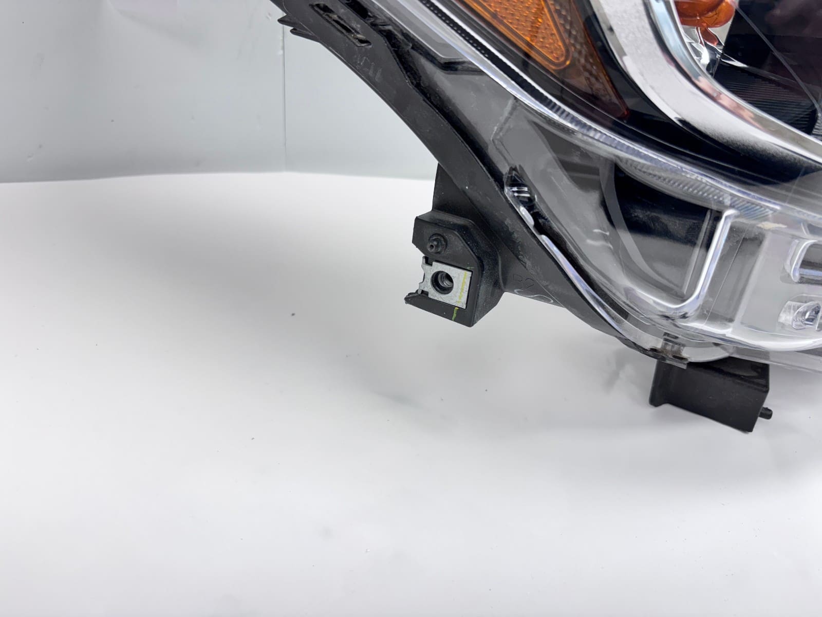 2017-2023 Subaru Impreza; Crosstrek Halogen Right OEM Headlight - Image 11