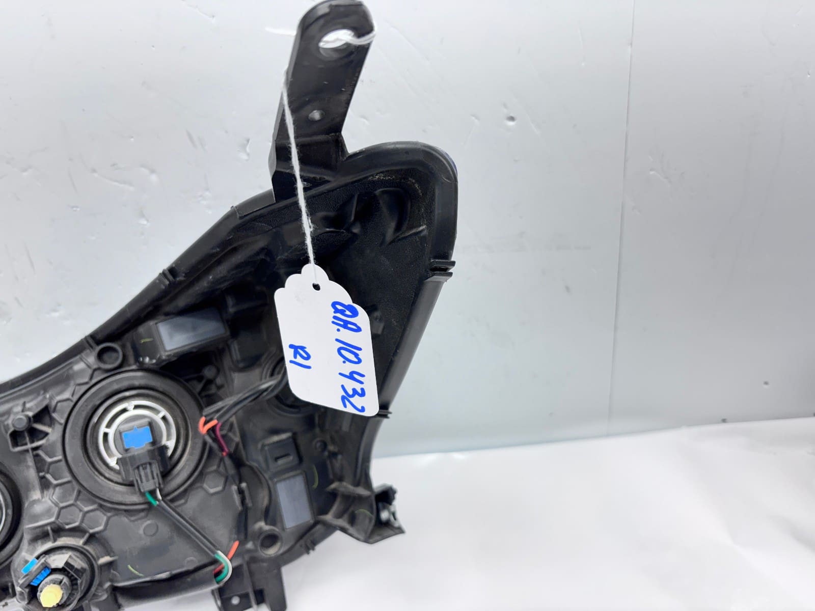 2017-2023 Subaru Impreza; Crosstrek Halogen Right OEM Headlight - Image 16