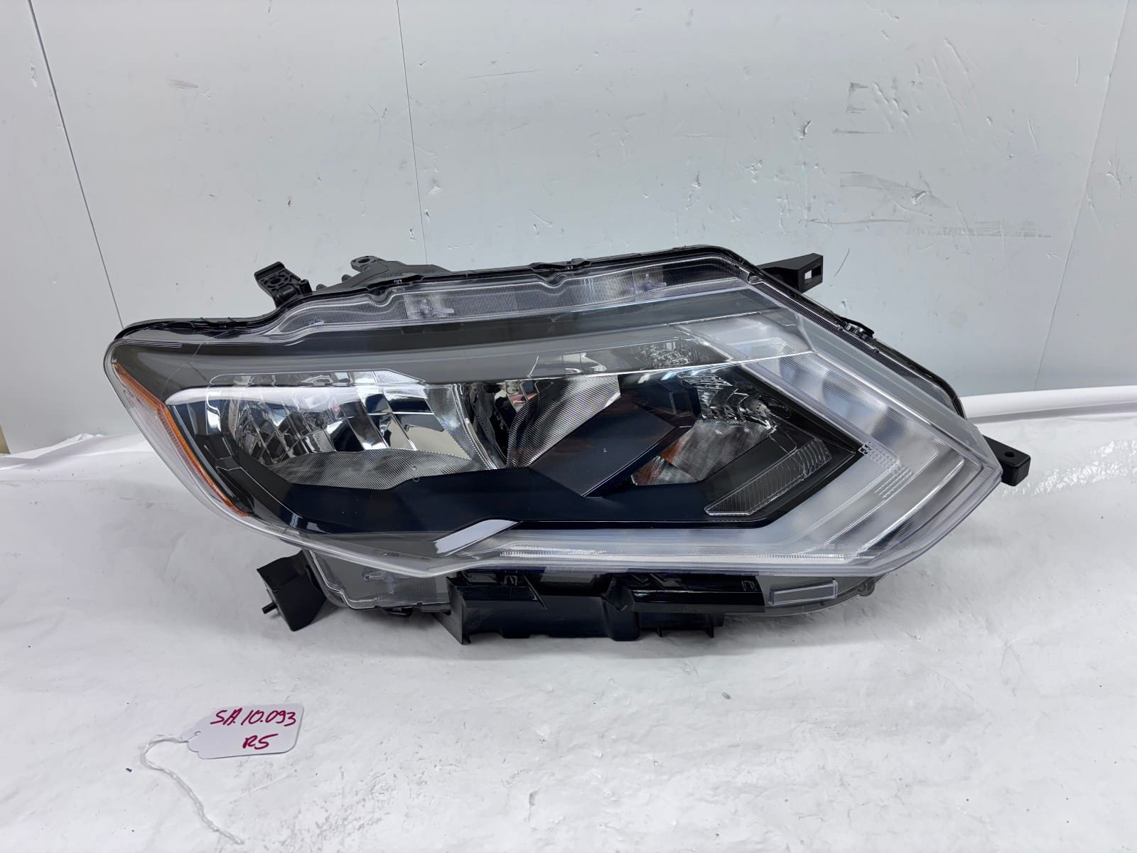 2017-20 Nissan Rogue Right Halogen CAPA Headlight Assembly 260106fl0a