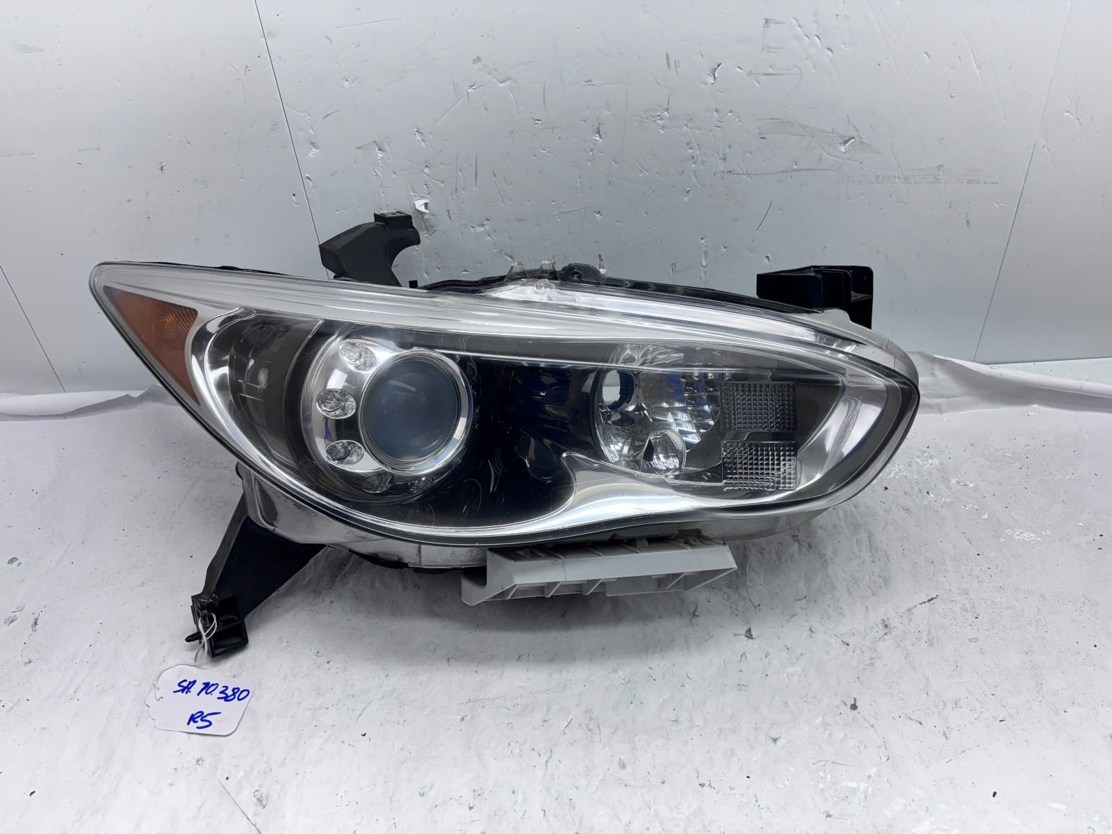 2013-2015 Infiniti QX60; JX35 Xenon HID Front Right OEM Headlight - Image 2