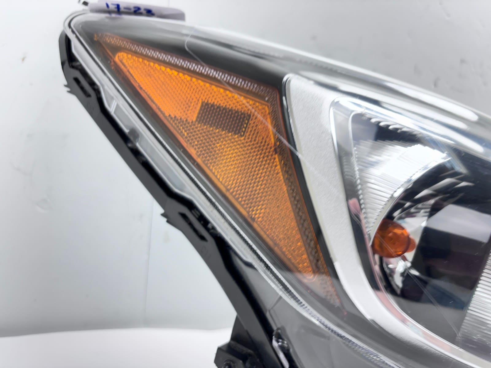 2017-2023 Subaru Impreza; Crosstrek Halogen Right OEM Headlight - Image 12