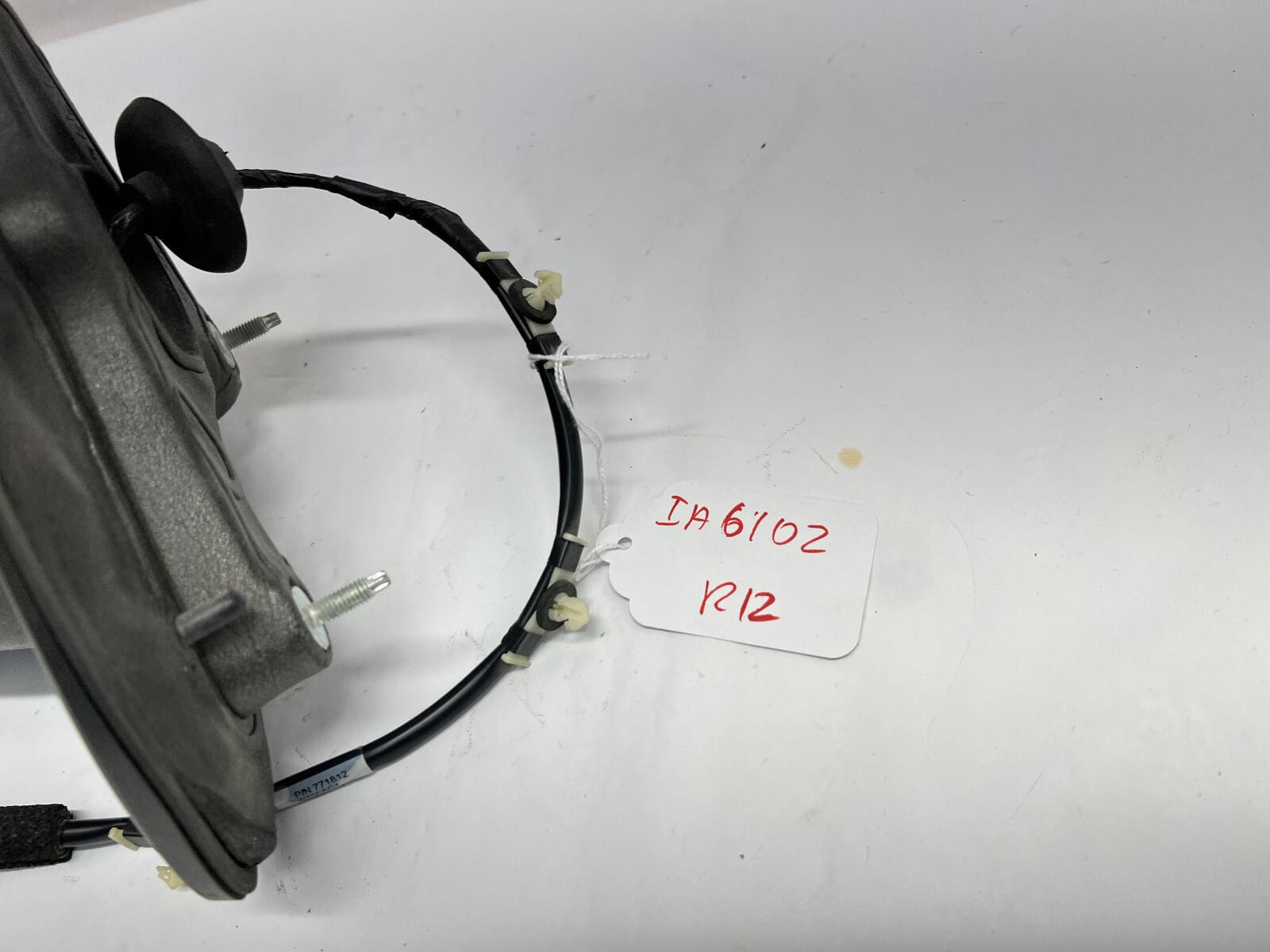 2014-2018 Chevy Silverado 1500 Right OEM Sideview Mirror 23499413 - Image 4