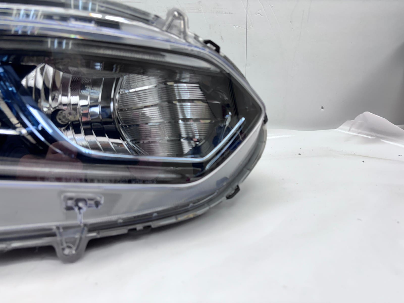 2018-2022 Honda Accord Hybrid LED Blue Front Right OEM Headlight - Image 2