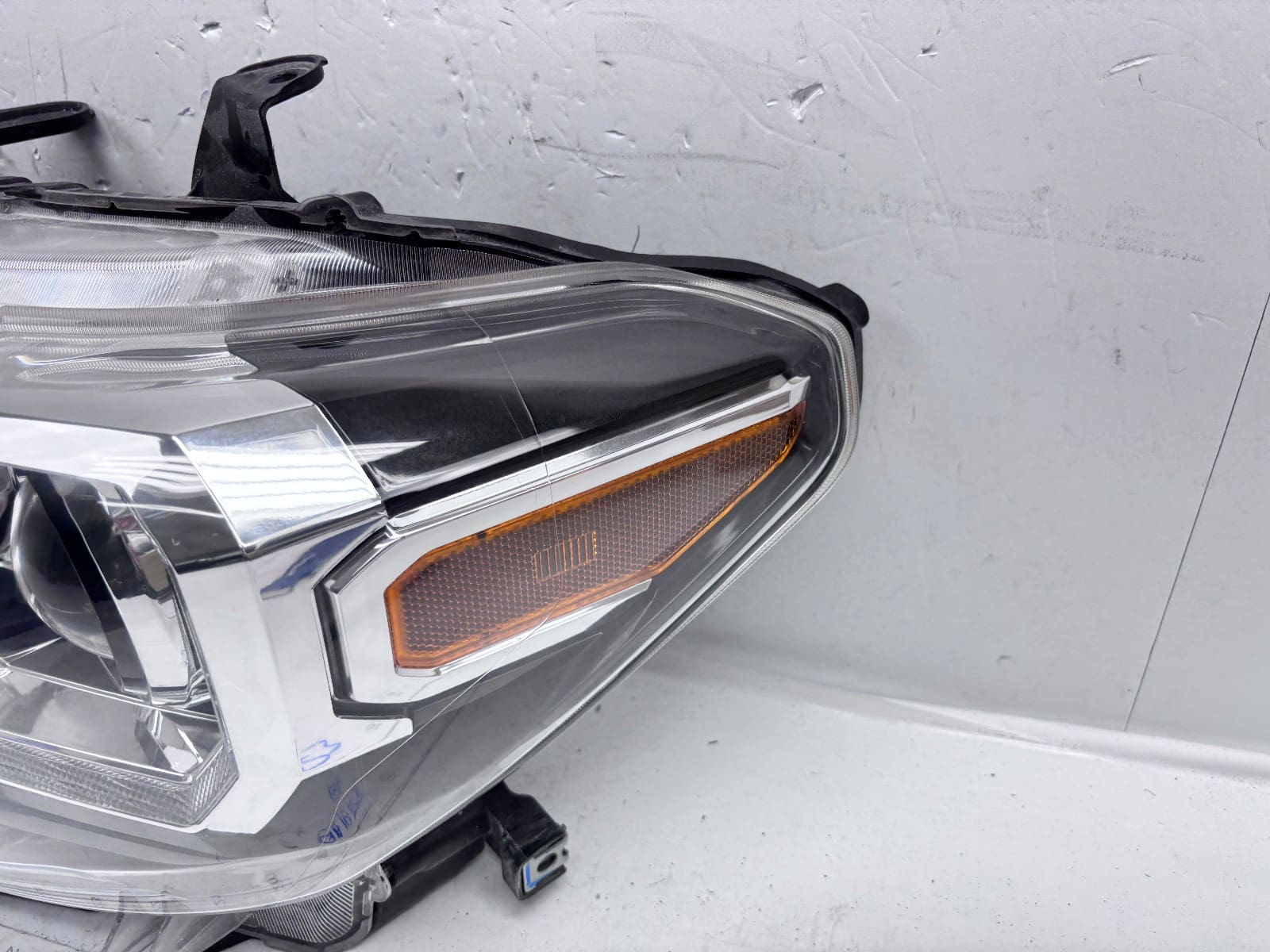 2016-22 Toyota Tacoma Halogen LED Front Left OEM Headlight A 81150-04270 - Image 6