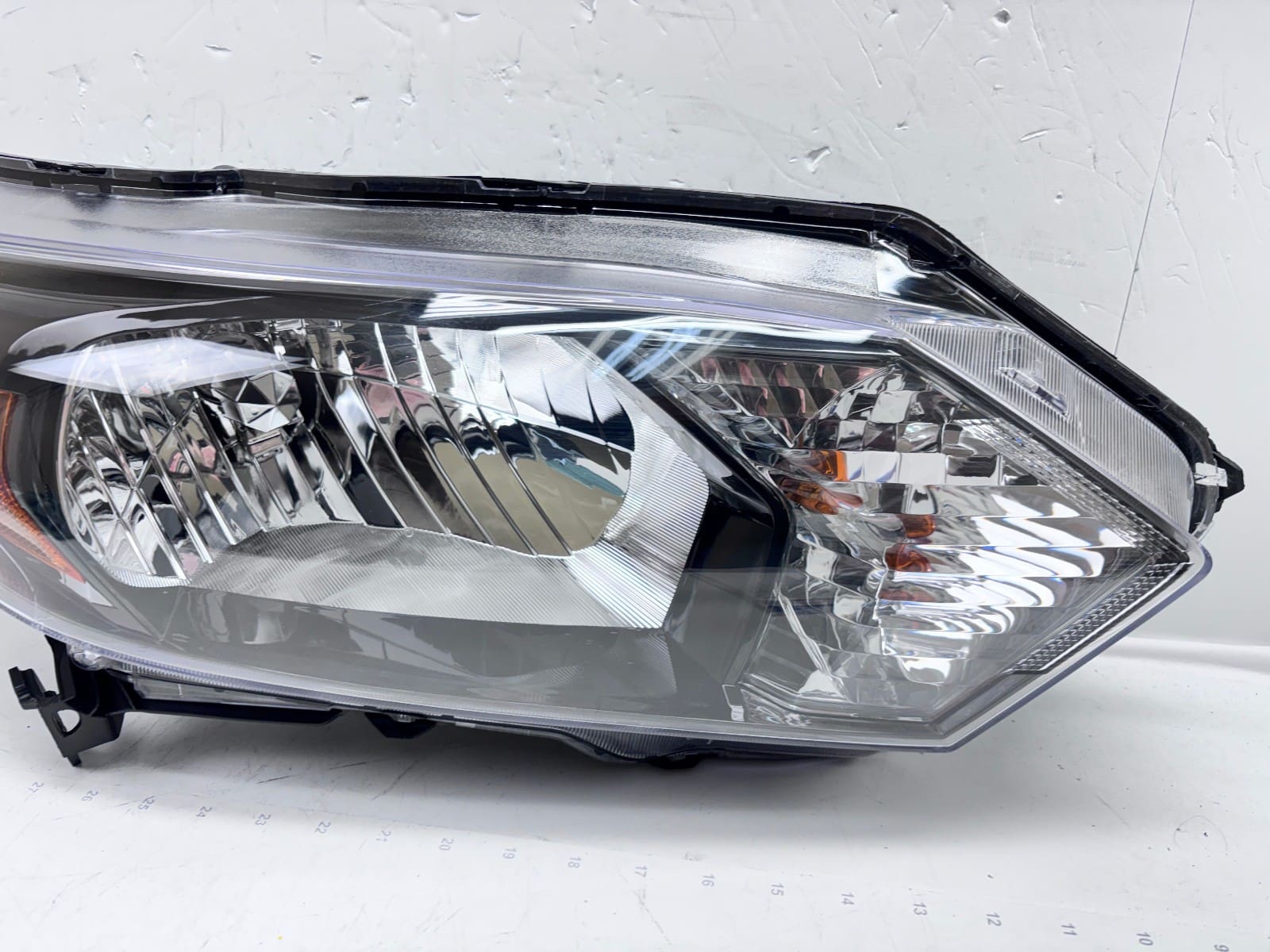 2016-18 Honda HRV Halogen Front Right CAPA Headlight 33100T7SA01 - Image 4