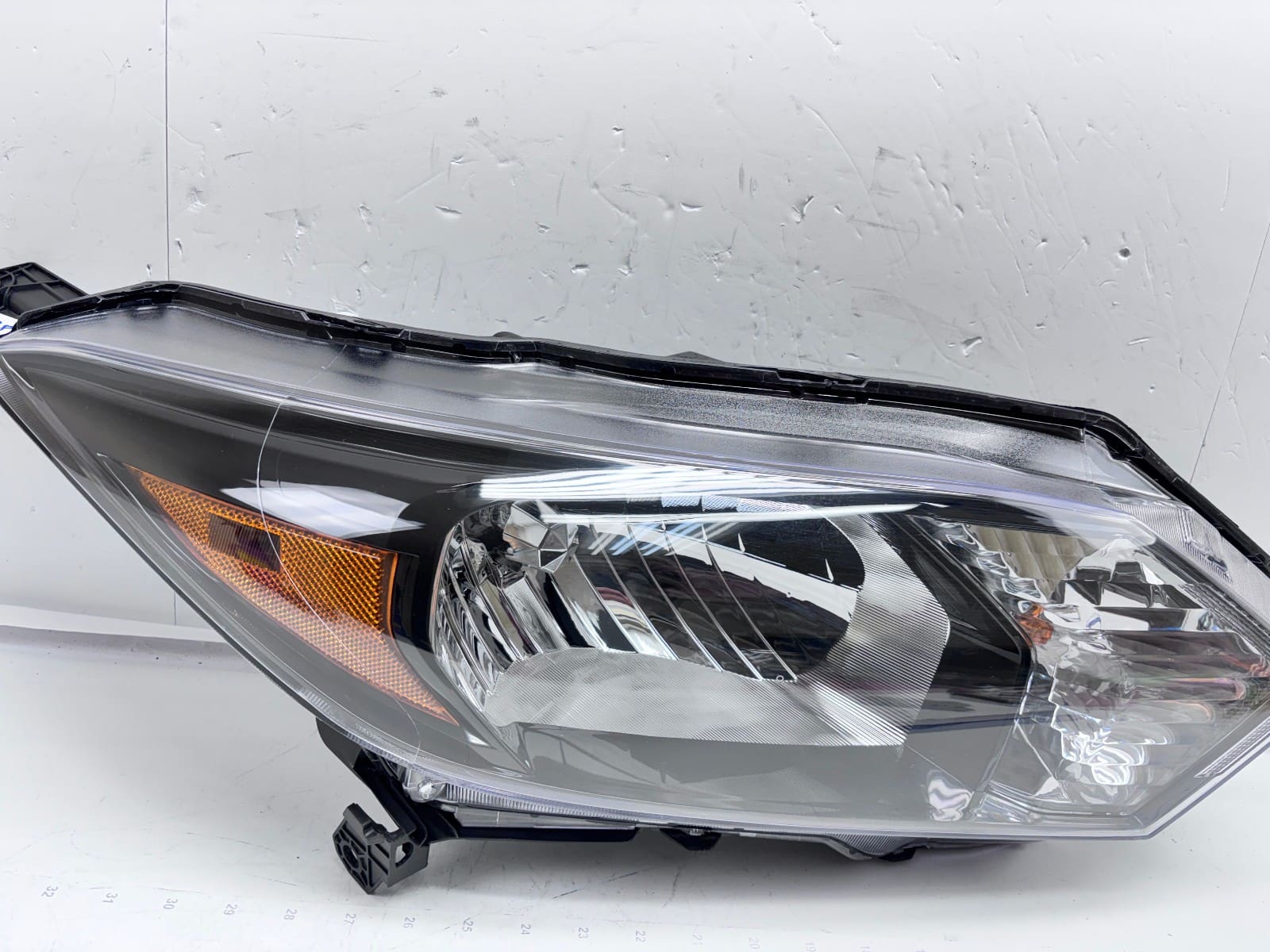 2016-18 Honda HRV Halogen Front Right CAPA Headlight 33100T7SA01 - Image 5