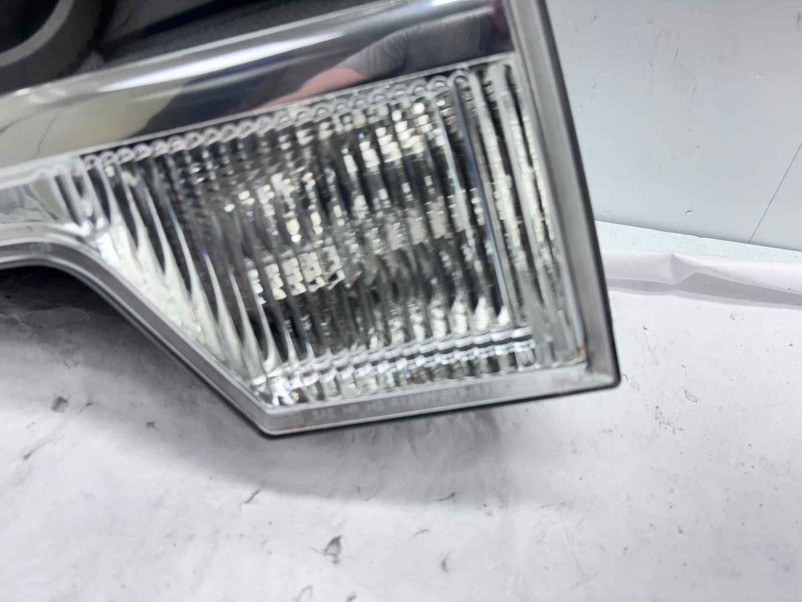 2009-2014 Ford F150 Xenon HID Front Right OEM Headlight - Image 2