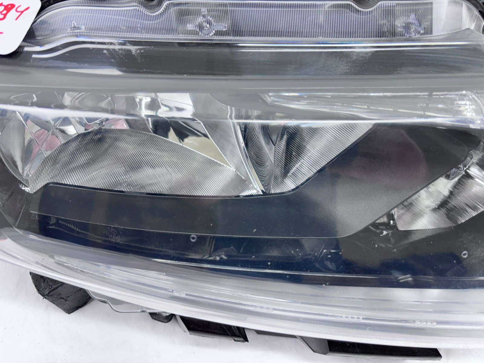 2014-16 Nissan Rogue Right Front Headlight Halogen CAPA-Certified Used - Image 9