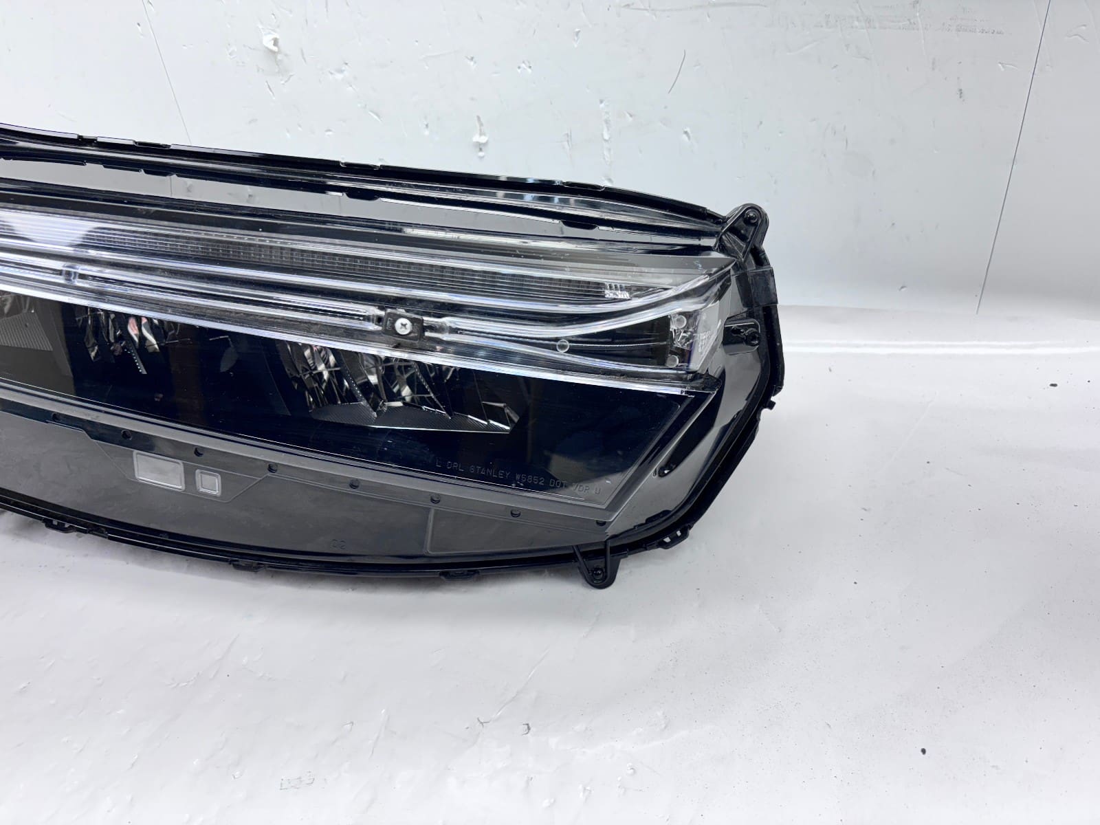 2023-2025 Honda CR-V LED Front Right OEM Headlight 33100-3A0-A22 - Image 2