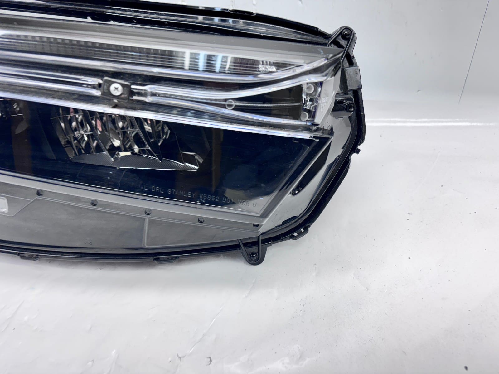 2023-2025 Honda CR-V LED Front Right OEM Headlight 33100-3A0-A22 - Image 3