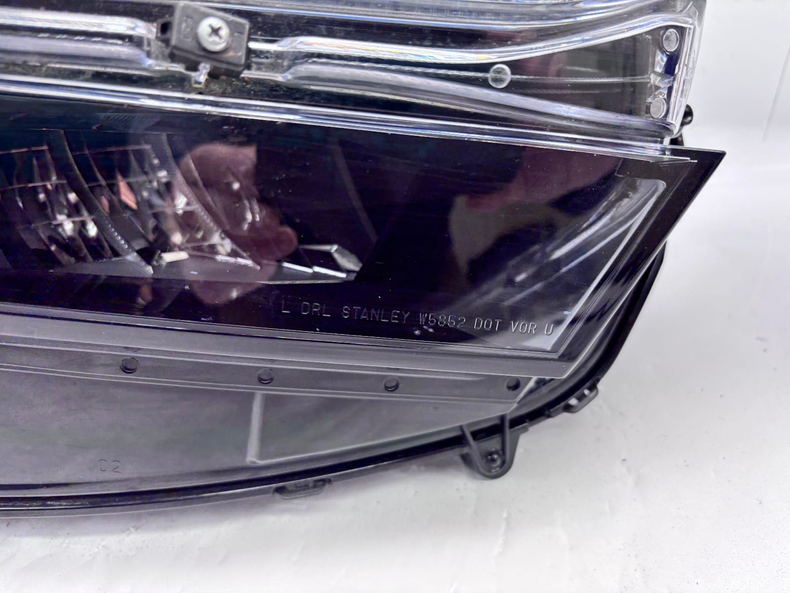 2023-2025 Honda CR-V LED Front Right OEM Headlight 33100-3A0-A22 - Image 4
