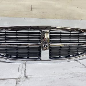Dodge Durango Front Grille OEM Honeycomb Chrome 2004-2006 55077723ac New