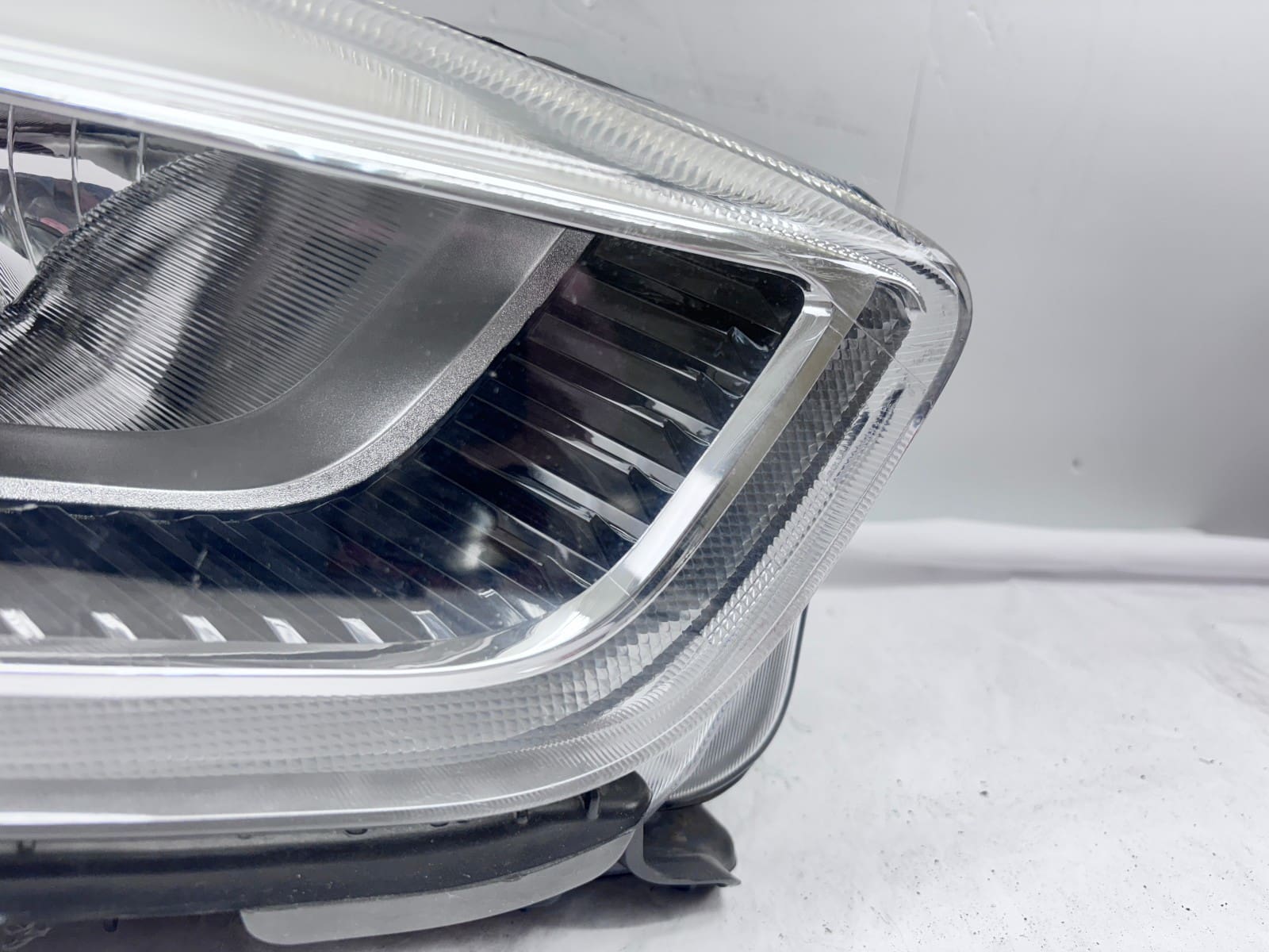 2017-19 Ford Escape Halogen LED Front Right OEM Headlight GJ5413W029BH - Image 6