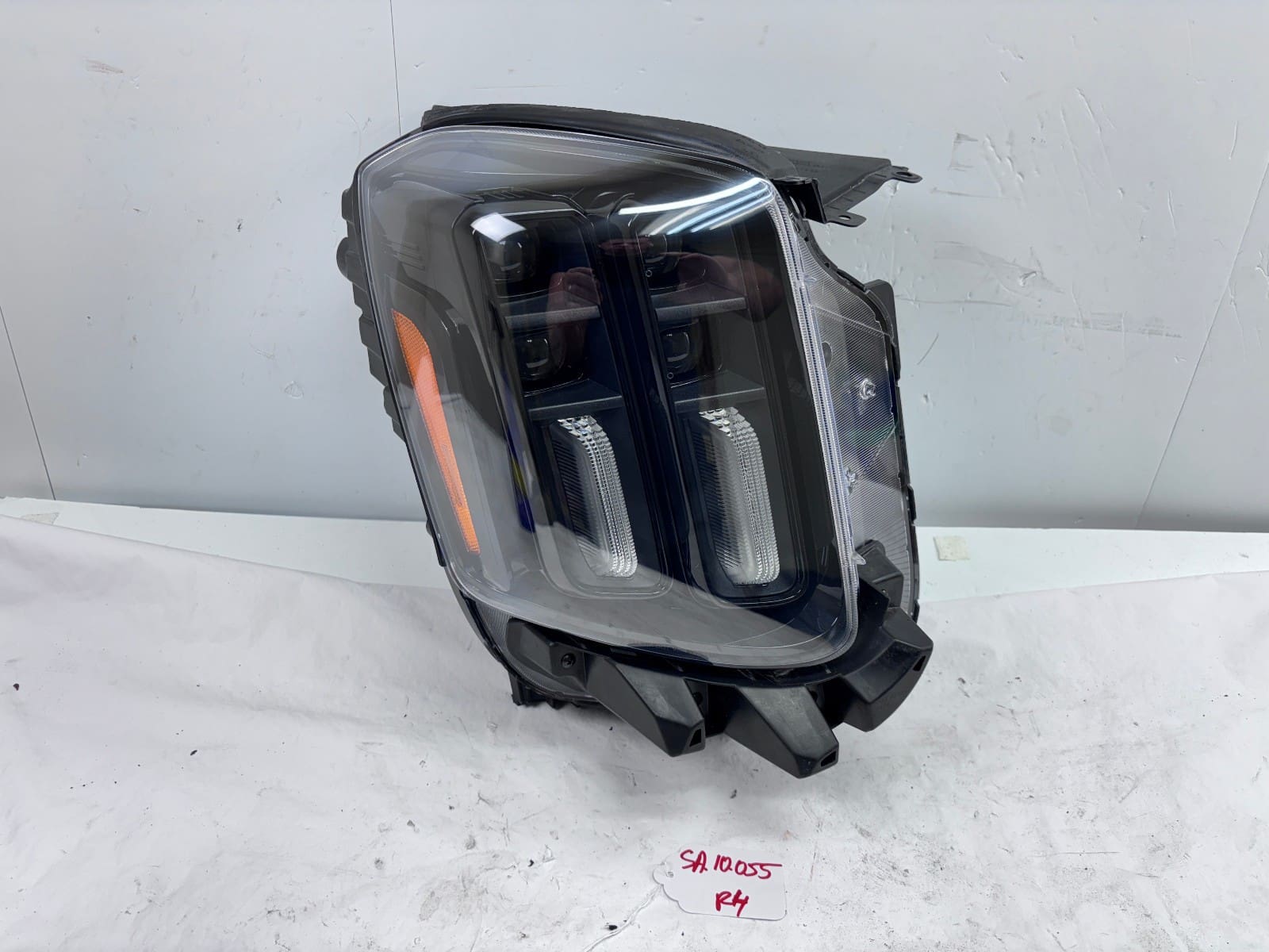 NICE 2023-25 Kia Telluride LED X-Line Prestige Front Right OEM Headlight