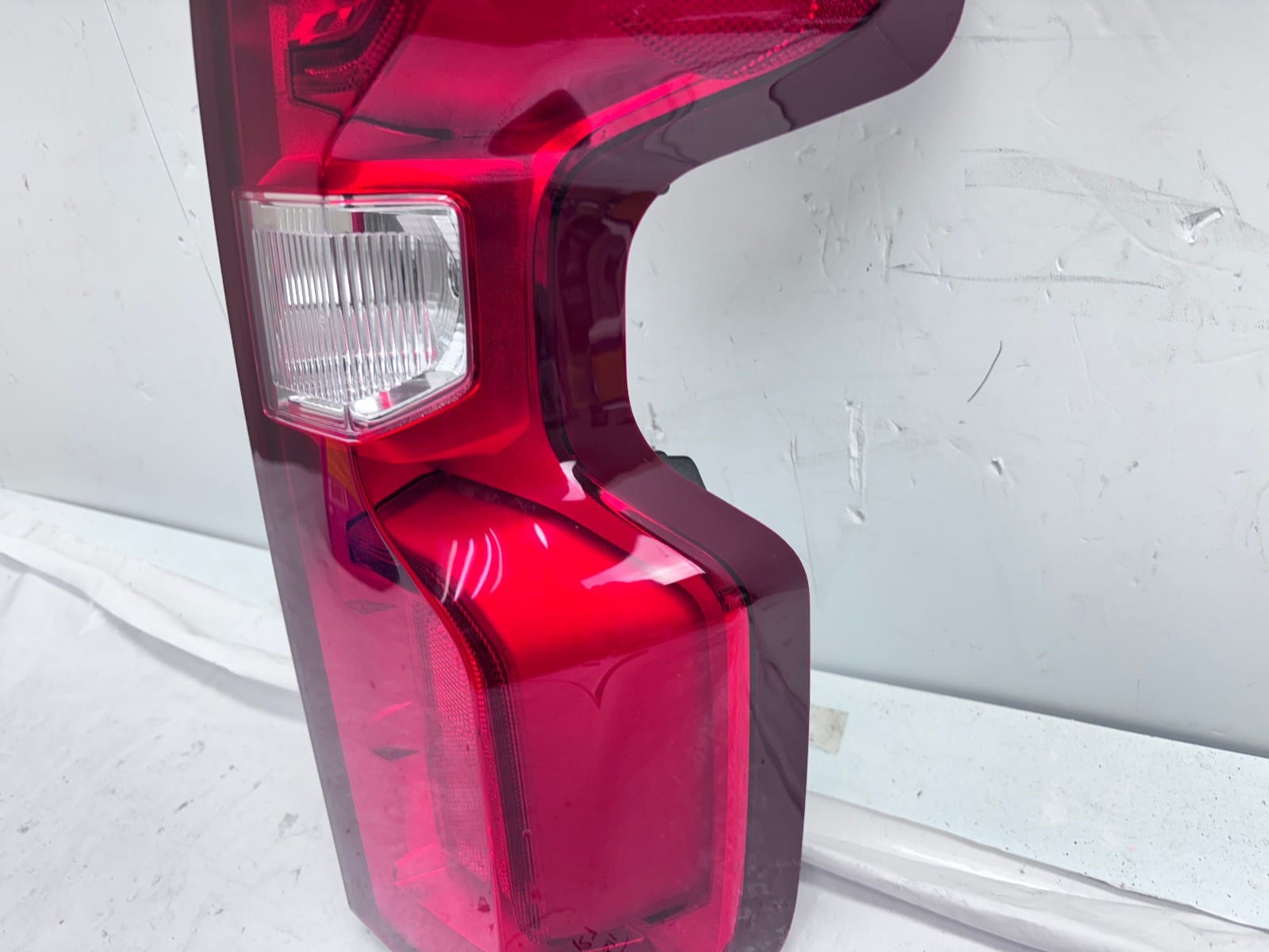 2019-2023 Chevy Silverado LED Rear Right OEM Tail Light 85115894 - Image 5