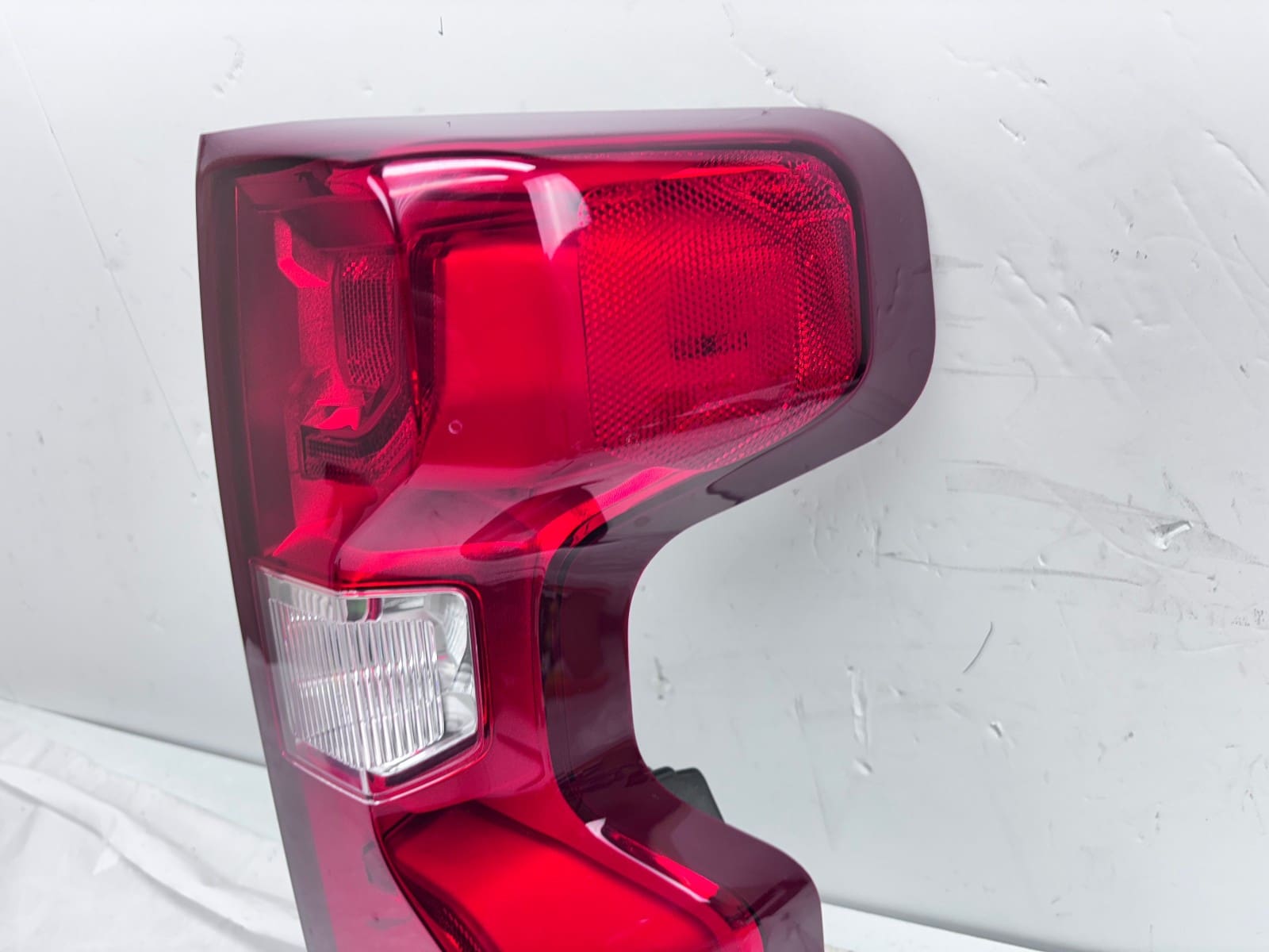 2019-2023 Chevy Silverado LED Rear Right OEM Tail Light 85115894 - Image 6