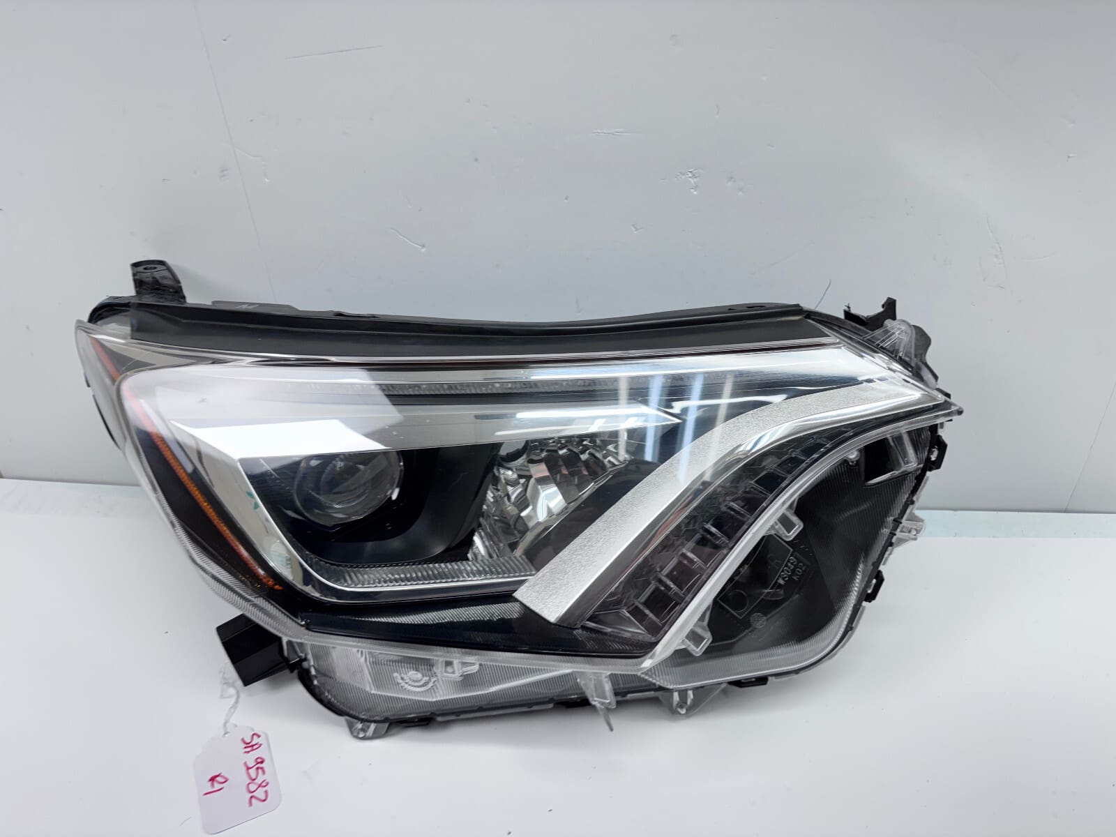 2016-18 Toyota RAV4 Full LED Front Right OEM Headlight - Image 2