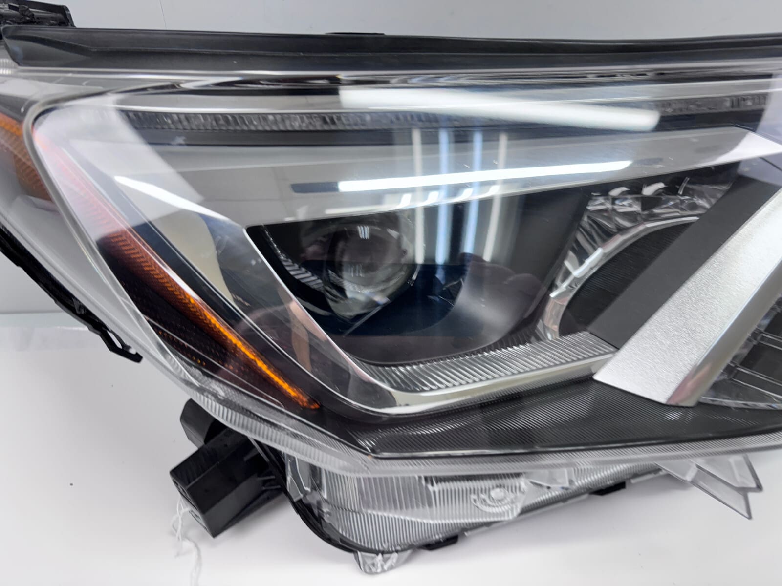 2016-18 Toyota RAV4 Full LED Front Right OEM Headlight - Image 8