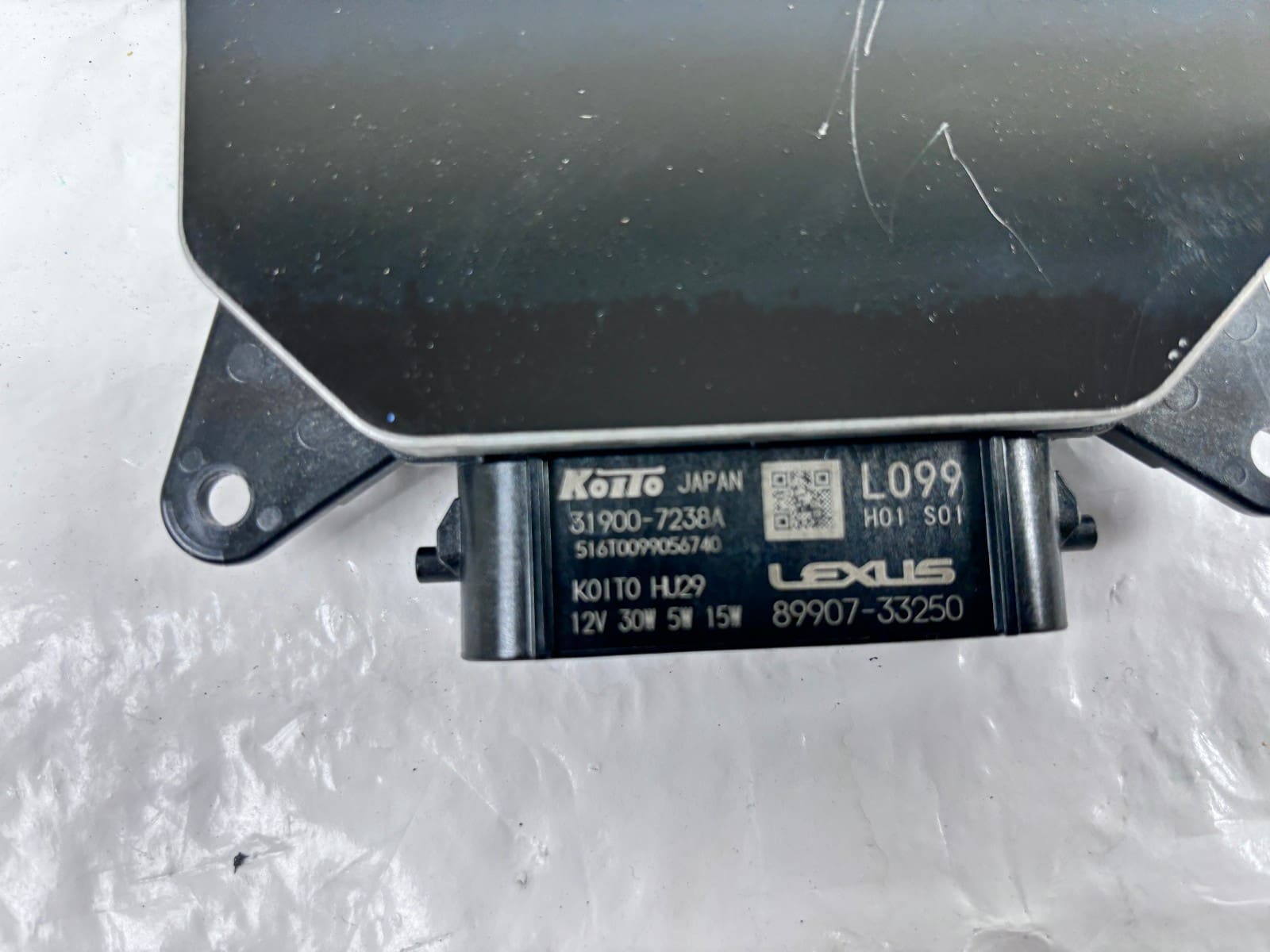 2022-24 Lexus EX350 ES300h OEM Headlight LED Ballast Module 89907-33250 - Image 4