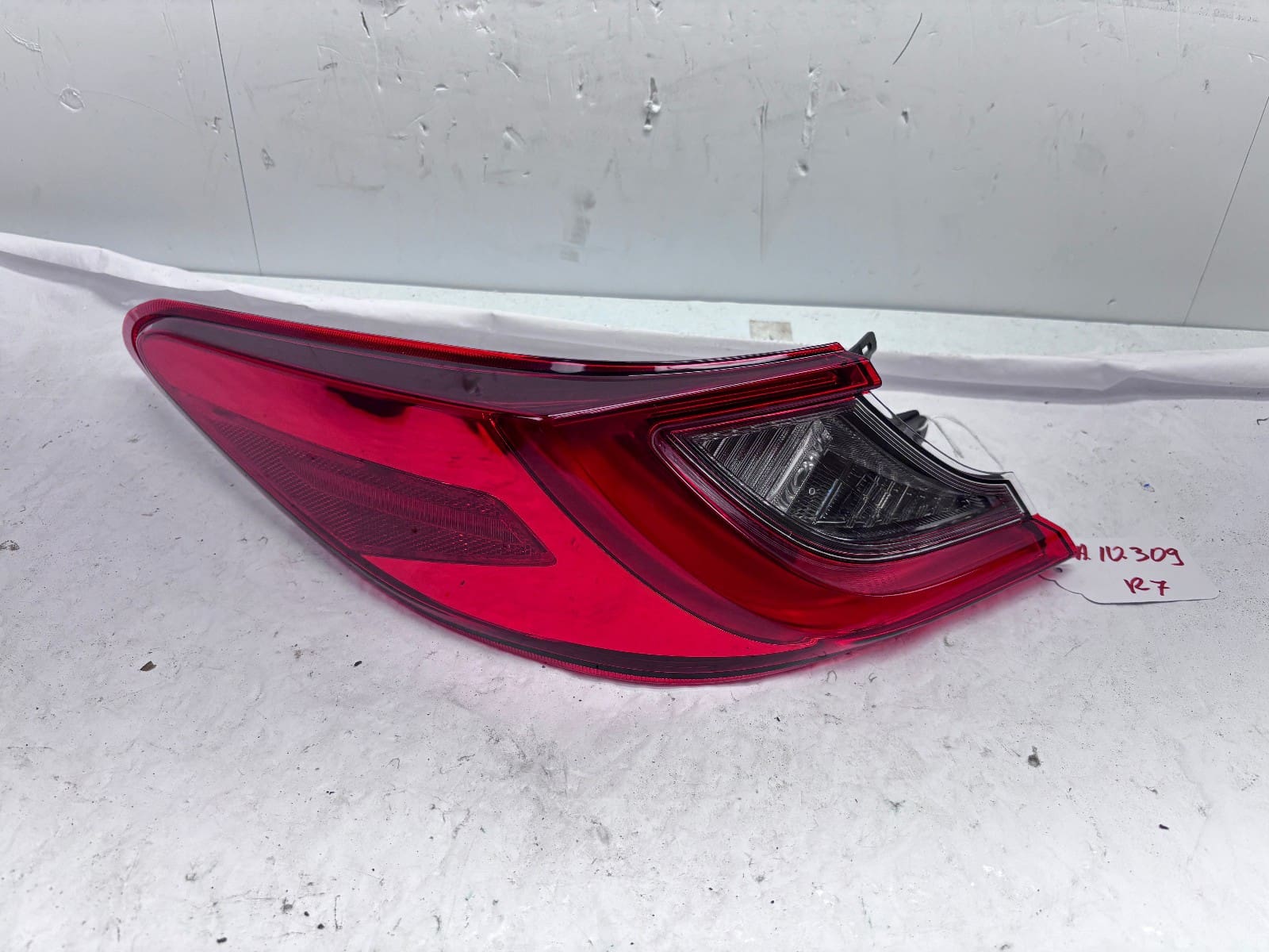 2025-2026 Toyota Camry LED Rear Left OEM Tail Light