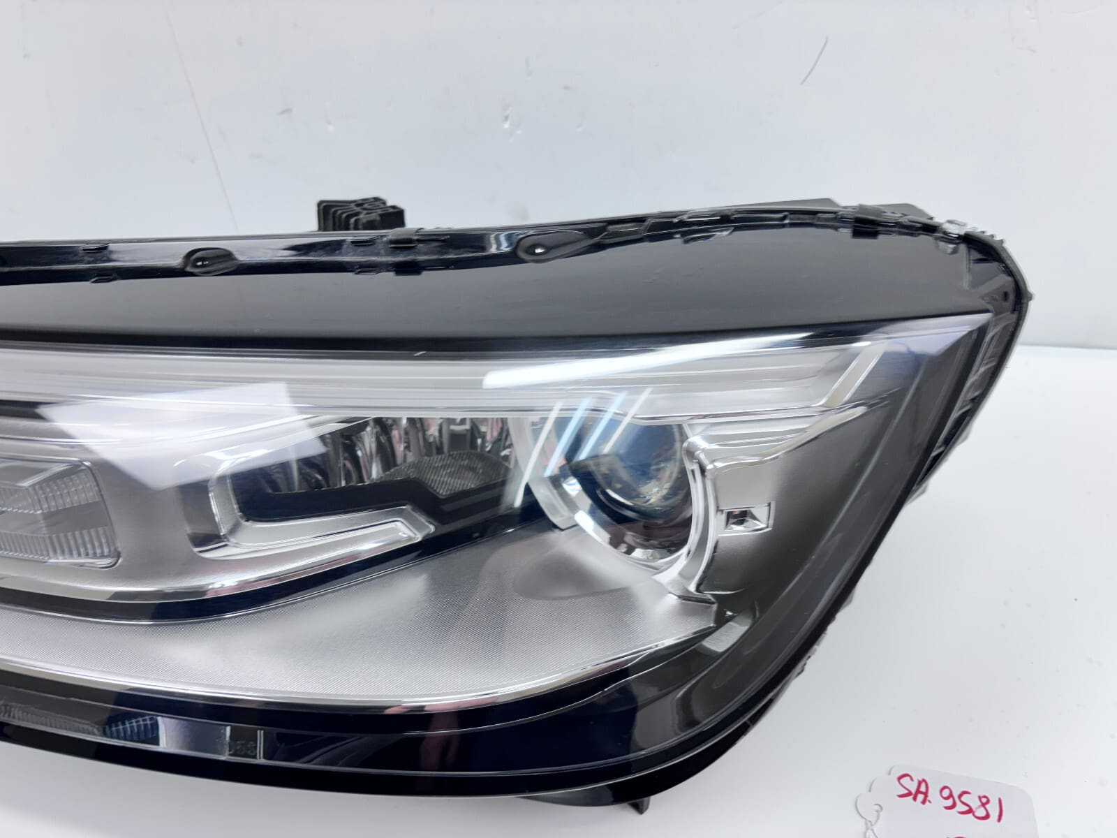 2018-20 Audi Q5; SQ5 Xenon HID Front Left OEM Headlight 80A941005B - Image 6