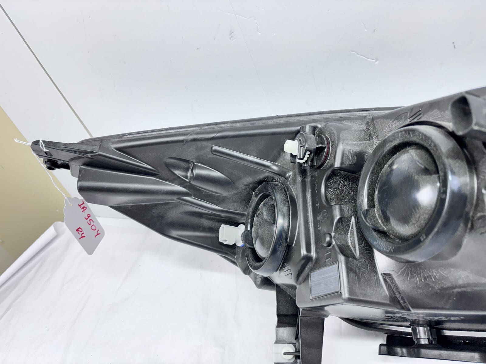 MINT 2013-16 Ford Escape Halogen Front Left OEM Headlight CJ5413W030AK - Image 15