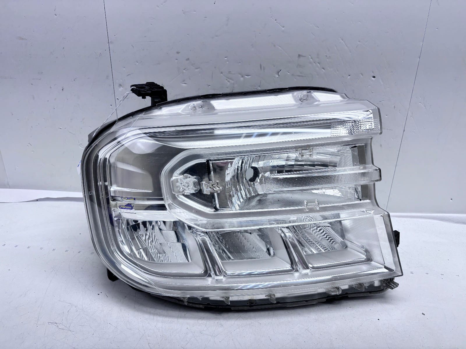 2022-24 Ford Maverick LED Front Right OEM Headlight NZ6B13E016AF