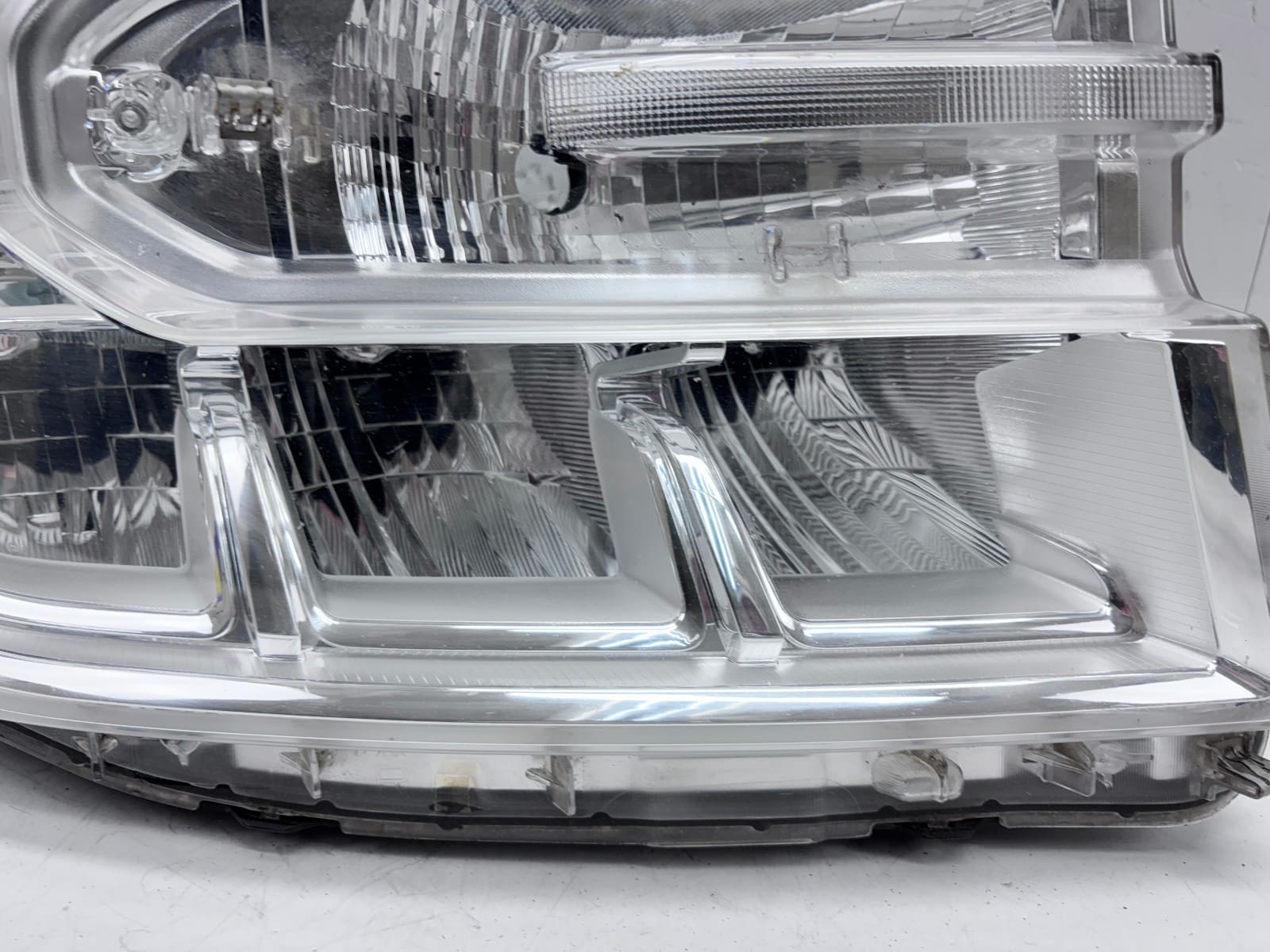 2022-24 Ford Maverick LED Front Right OEM Headlight NZ6B13E016AF - Image 4
