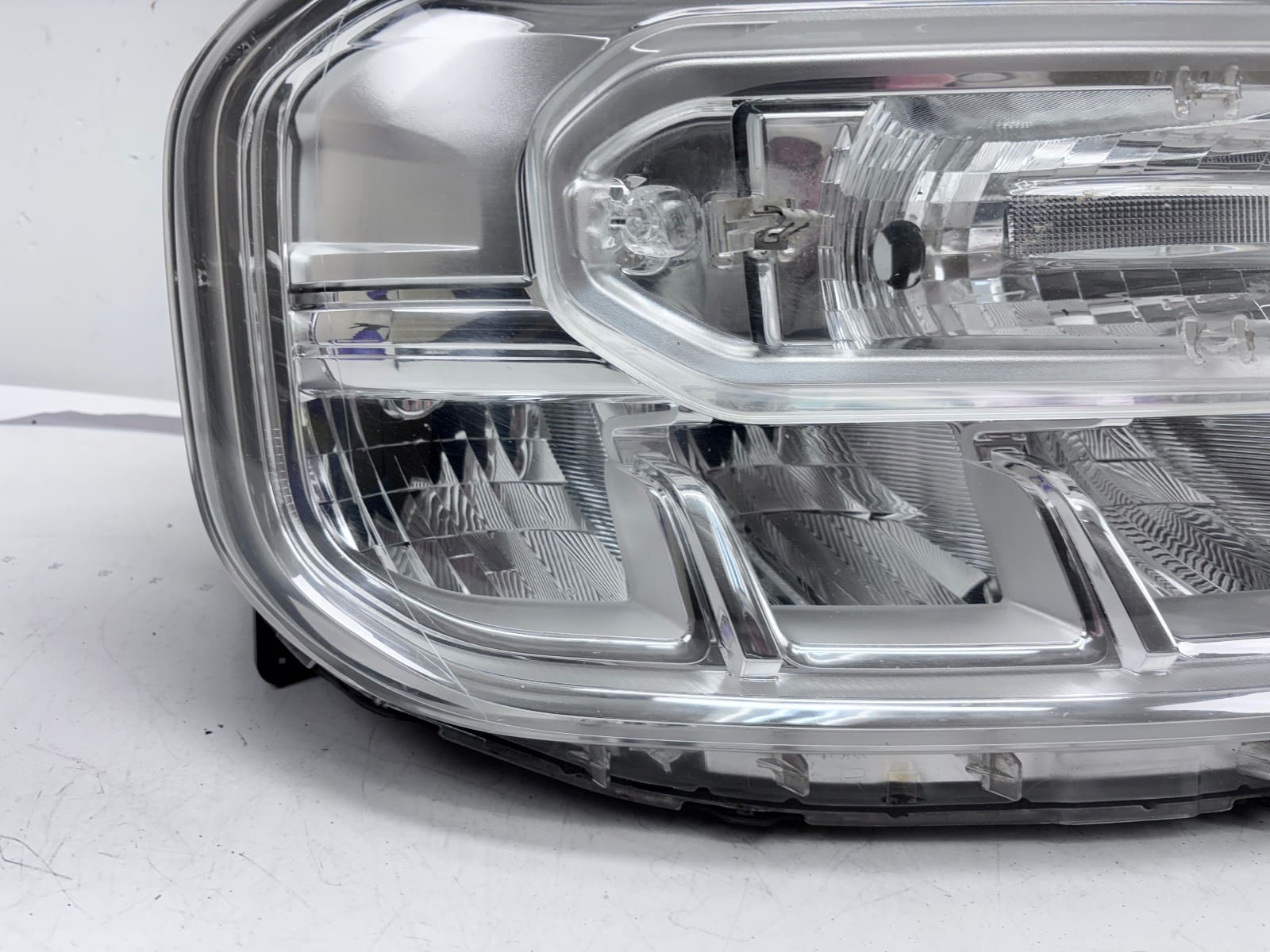 2022-24 Ford Maverick LED Front Right OEM Headlight NZ6B13E016AF - Image 6