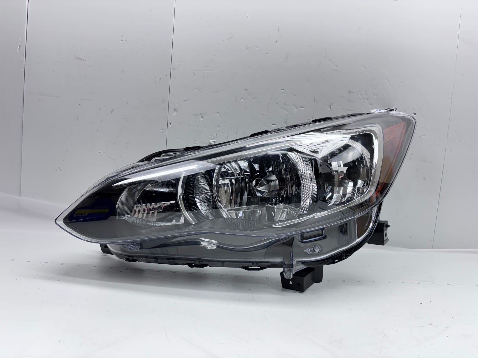 Subaru Crosstrek Impreza 2017-23 Halogen Front Left OEM Headlight